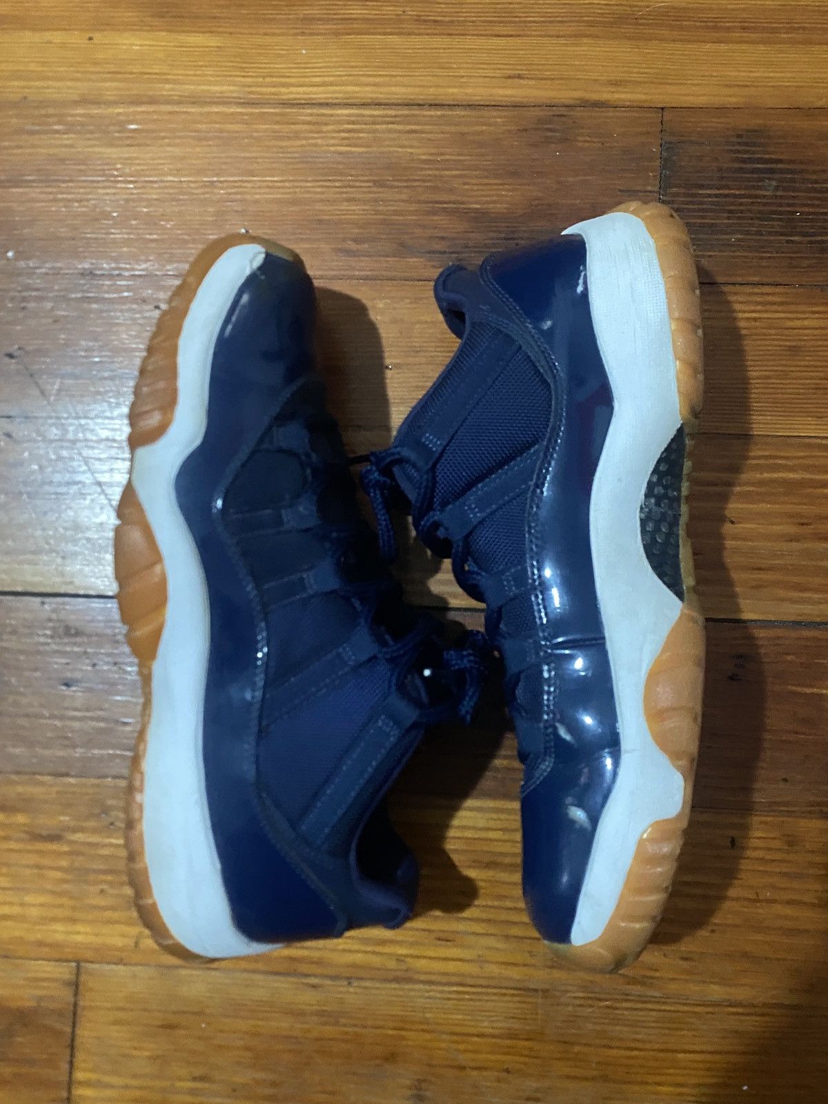 Jordan Brand Jordan 11 Low 2016 Size US 9 / EU 42 - 2 Thumbnail