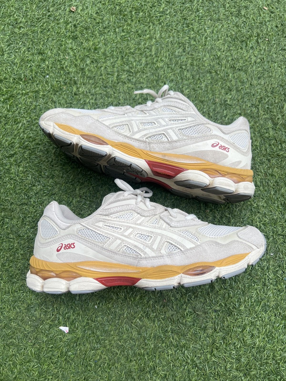 Asics ASICS GEL-NYC Cream Oatmeal 1201a789 Size US 9 / EU 42 - 2 Thumbnail
