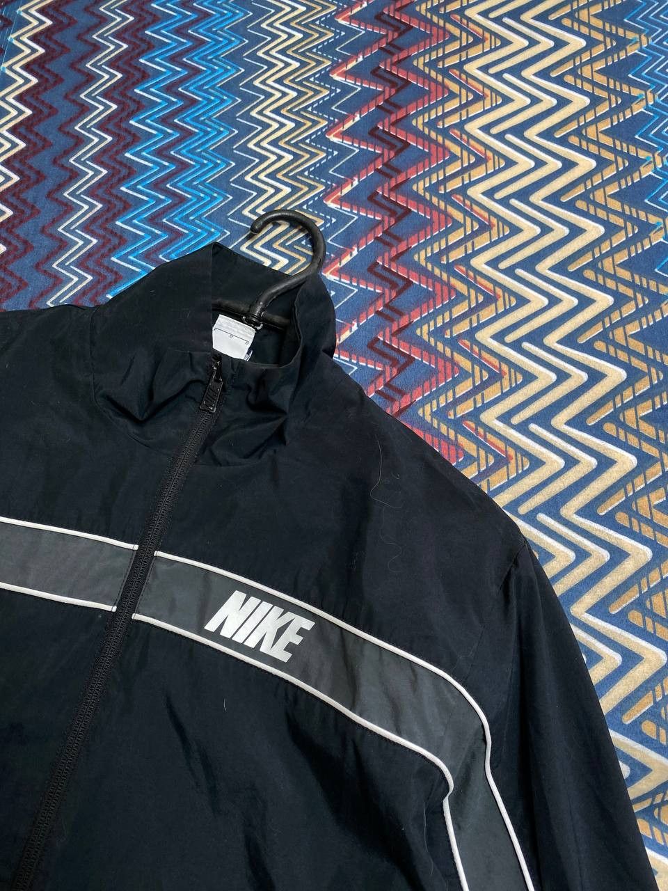 Nike NIKE Vintage Light Jacket Mini Swoosh Y2k Style Retro Vtg Size US L / EU 52-54 / 3 - 12 Thumbnail