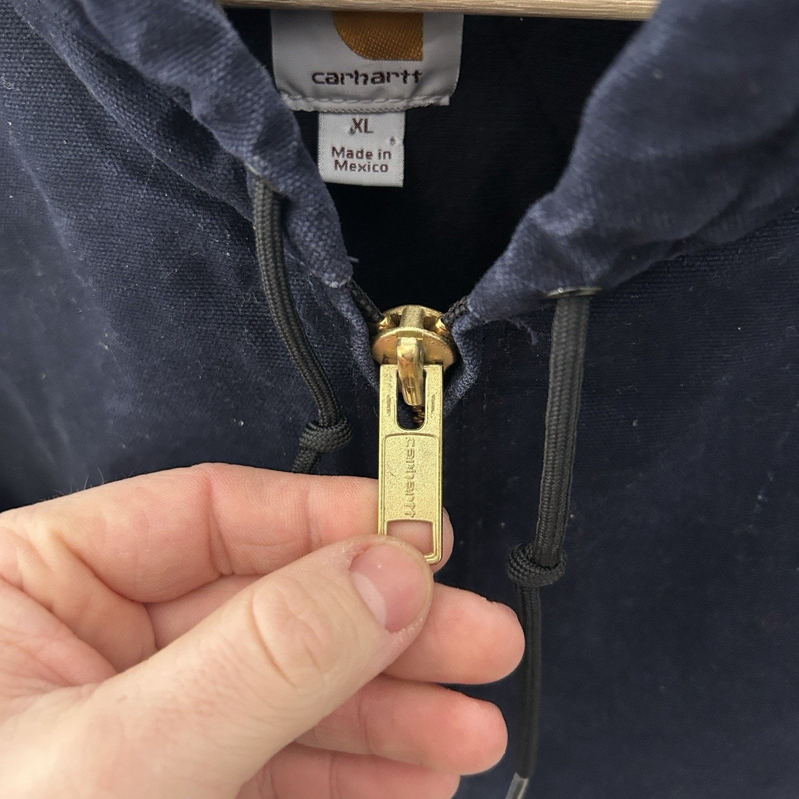 Carhartt Vintage Carhartt Hooded Active Jacket “Midnight Blue” J130 Size US XL / EU 56 / 4 - 15 Thumbnail
