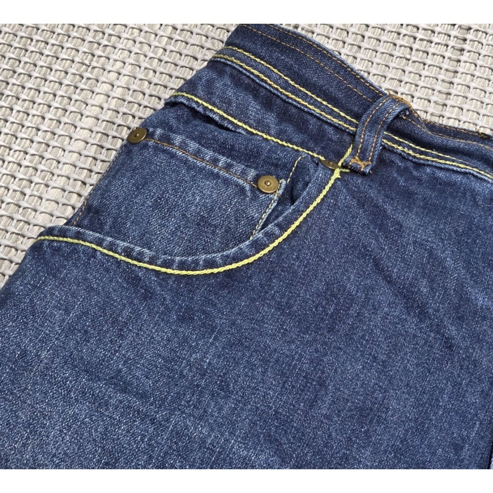 Sean John VINTAGE Sean John Baggy Jeans 32x29 Blue Fade Skater Grunge Wide-Leg Button Fly 90s Mens Jeans Size US 32 / EU 48 - 7 Thumbnail