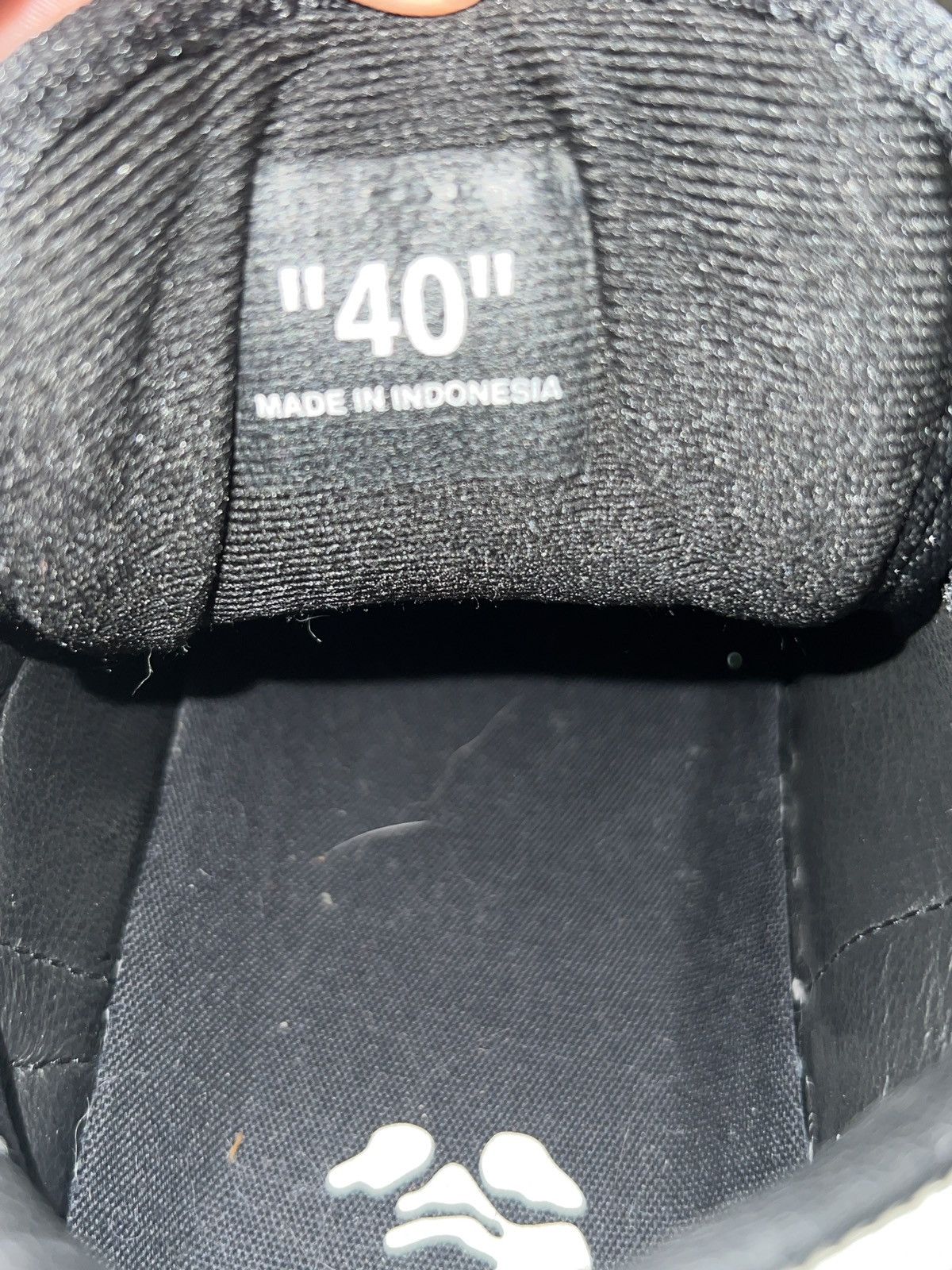 Off-White FLOATING ARROW SUEDE SNEAK BLACK WHITE Size US 7 / EU 40 - 4 Thumbnail