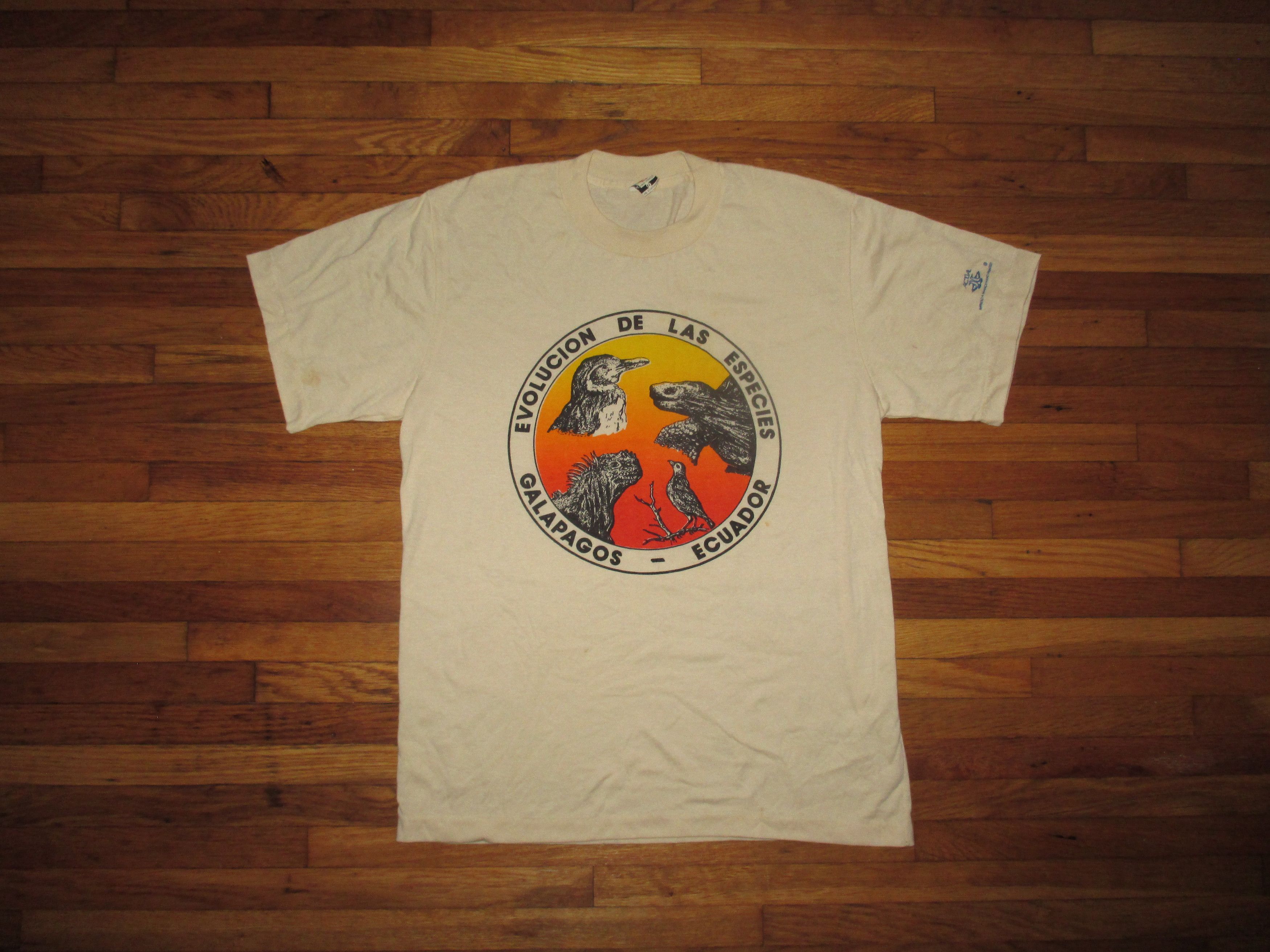 image of Nos Vintage 1970S - 1980S Ecuador Galapagos Animals T Shir in White, Men's (Size Small)