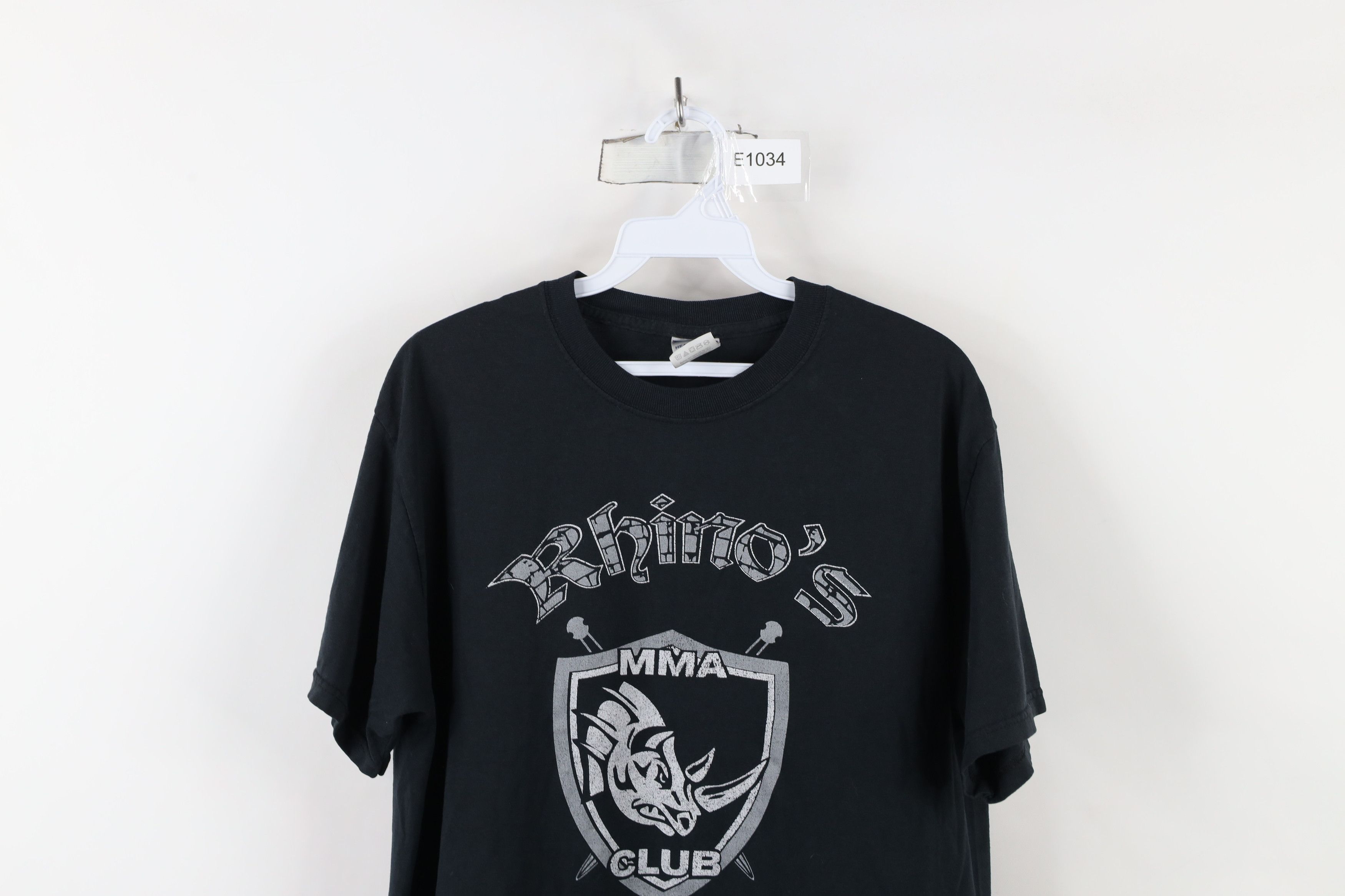 Vintage Vintage Rhinos Dungeon MMA Club UFC Fighting T-Shirt Black Size US M / EU 48-50 / 2 - 2 Thumbnail