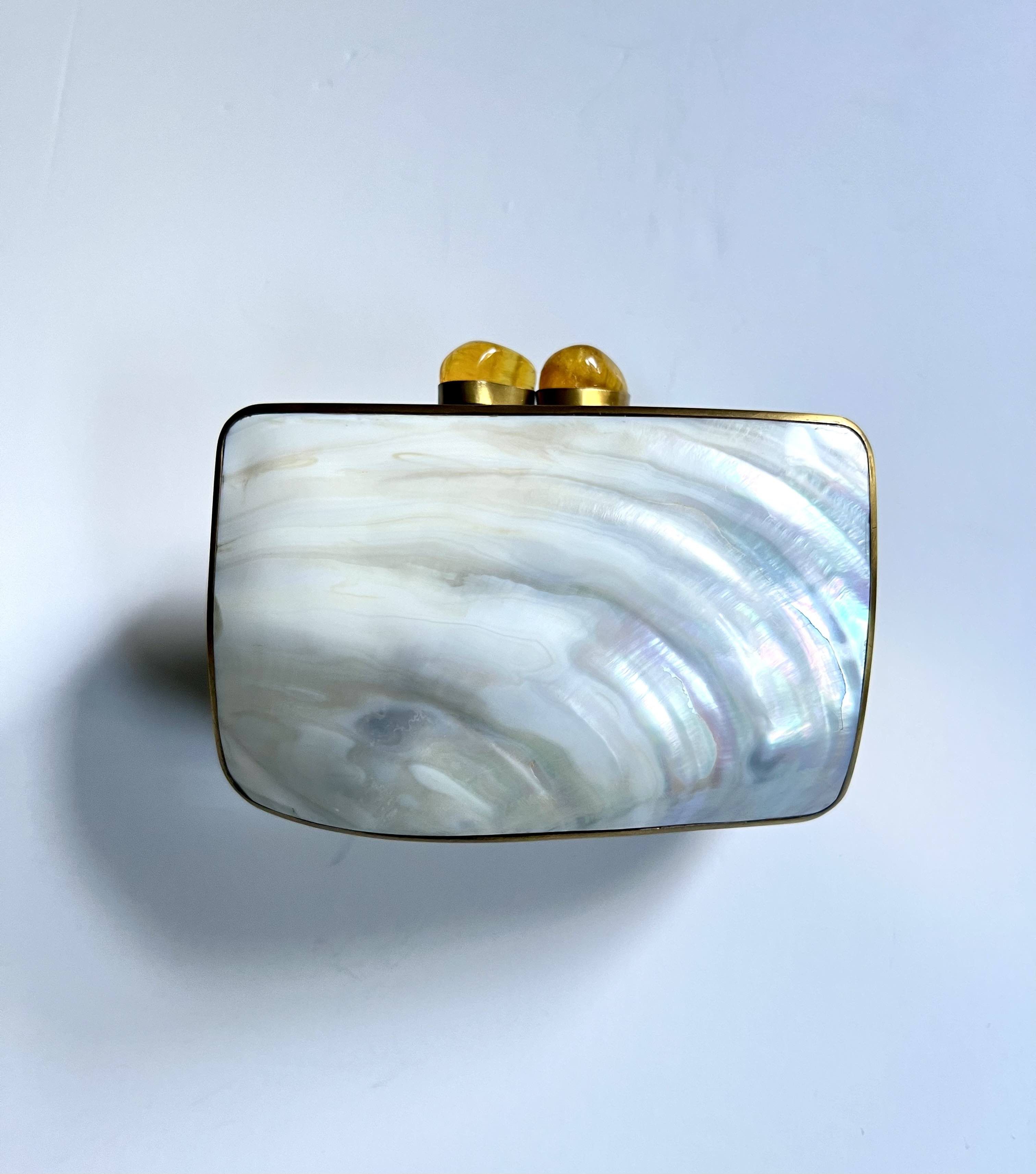 Vintage Vintage Celestina Mother of Pearl Clutch Size ONE SIZE - 3 Thumbnail