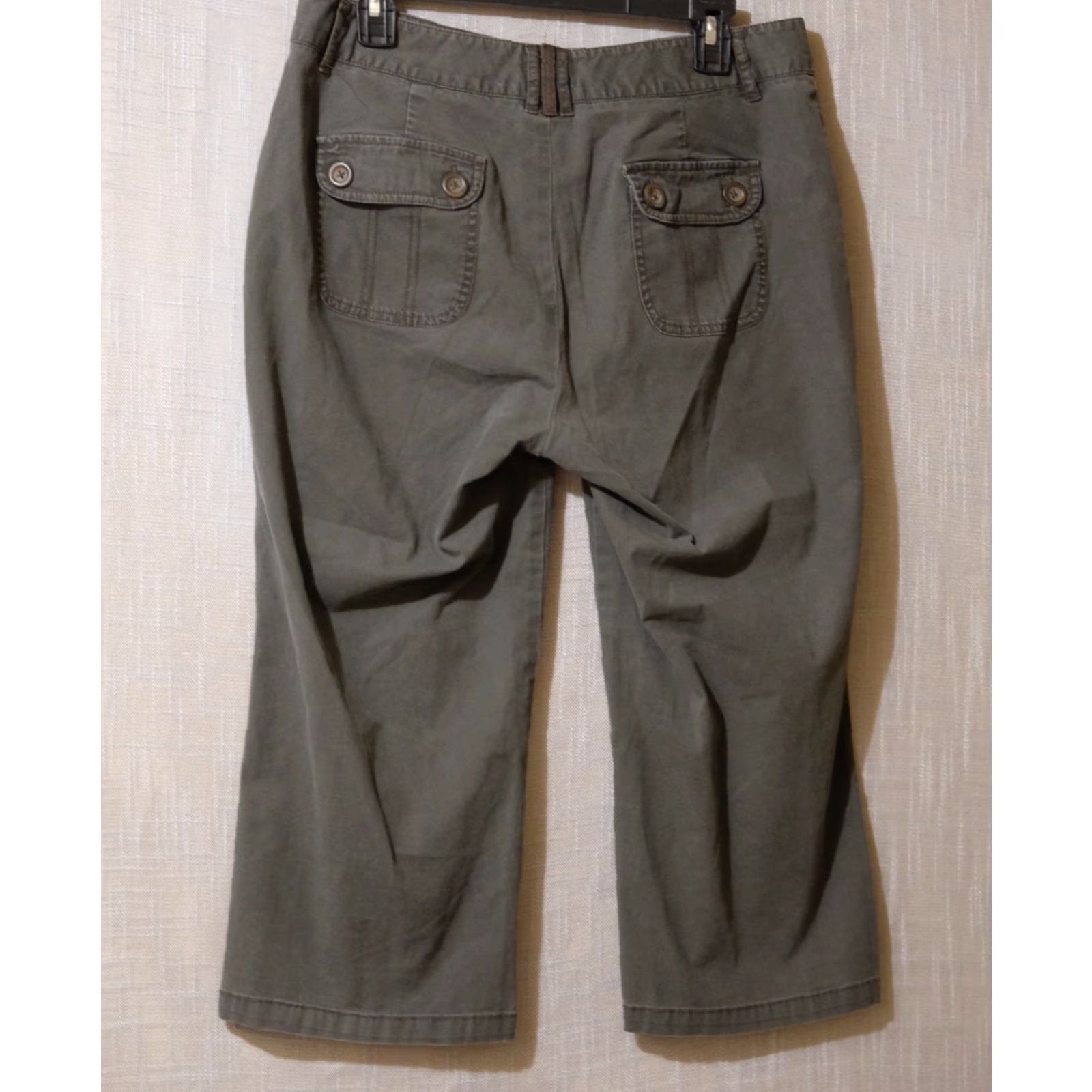 Dockers Dockers Favorite Fit Cargo Capri Pants Grey Stretch Women's 8 | Pants | Regular Size 30" / US 8 / IT 44 - 6 Thumbnail