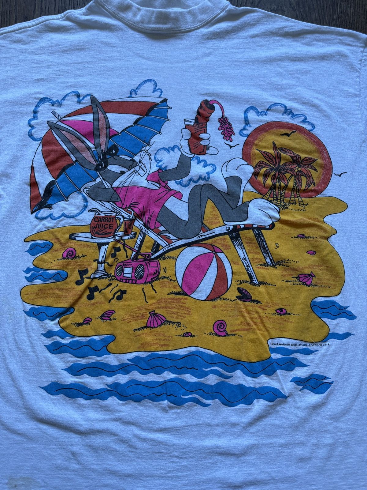 Vintage Vintage 90s Bugs Bunny Beach Looney Tunes Warner Bros Tee Size US XXL / EU 58 / 5 - 2 Thumbnail