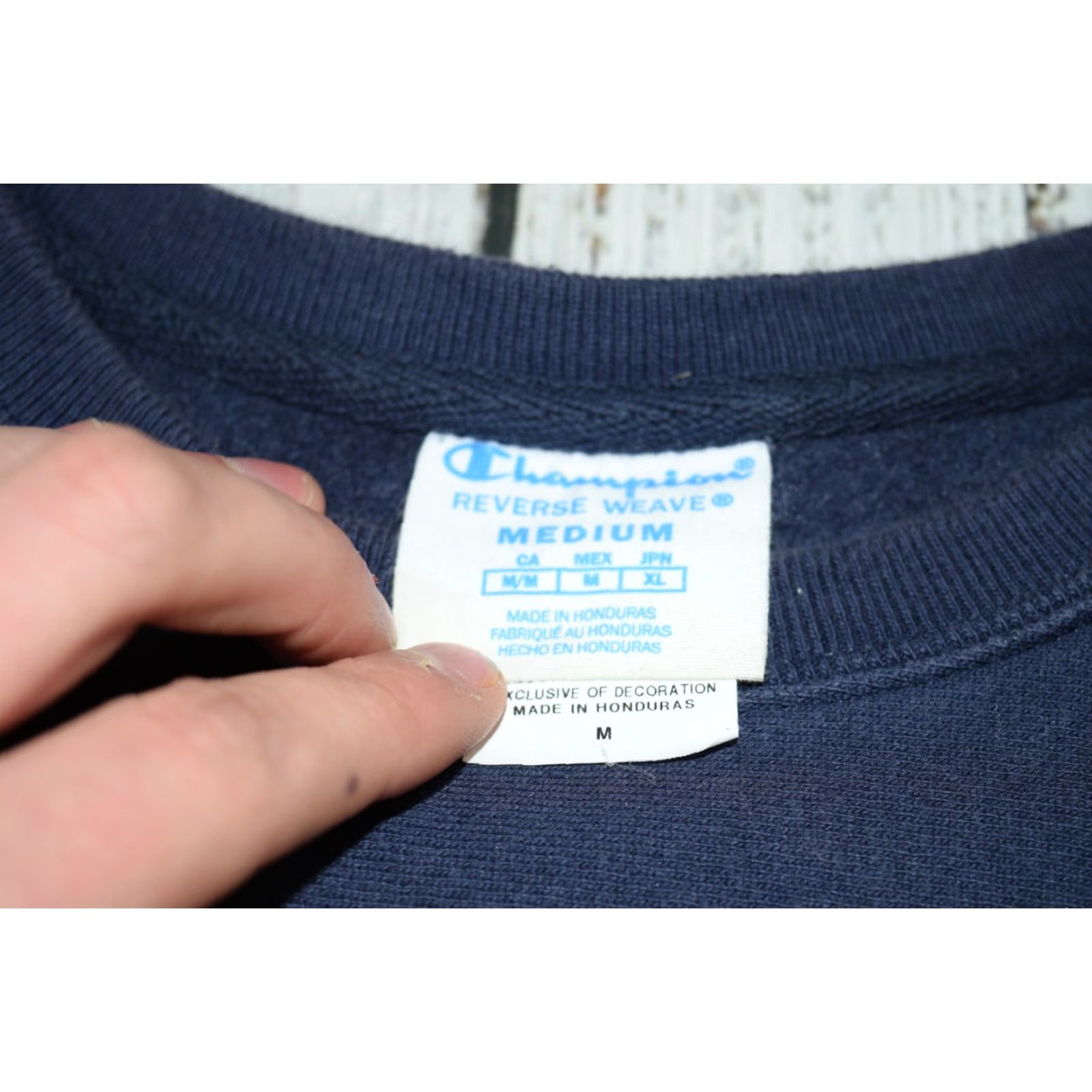 Champion WOMENS CHAMPION REVERSE WEAVE NAVY BLUE PULLOVER SWEATSHIRT CREWNECK MEDIUM Size M / US 6-8 / IT 42-44 - 4 Thumbnail