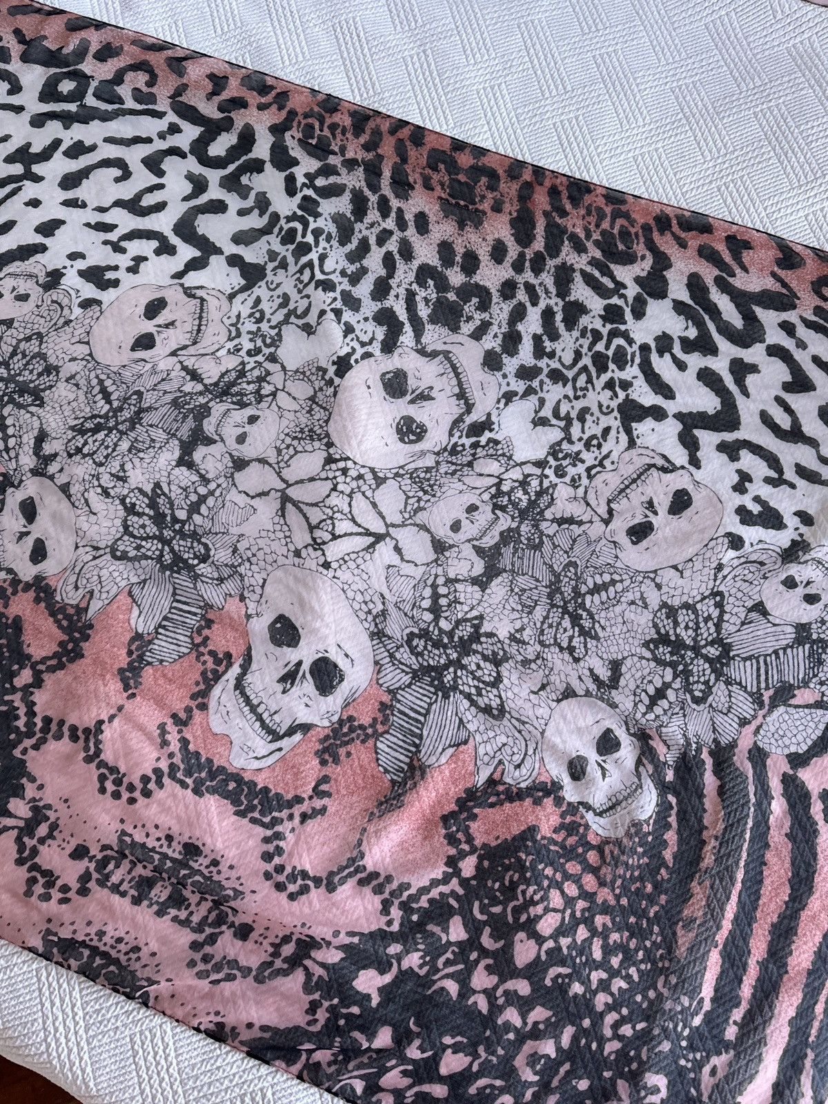 Vintage Vintage Scarf Skull Full Print Alexander McQueen style 90s Size ONE SIZE - 4 Thumbnail