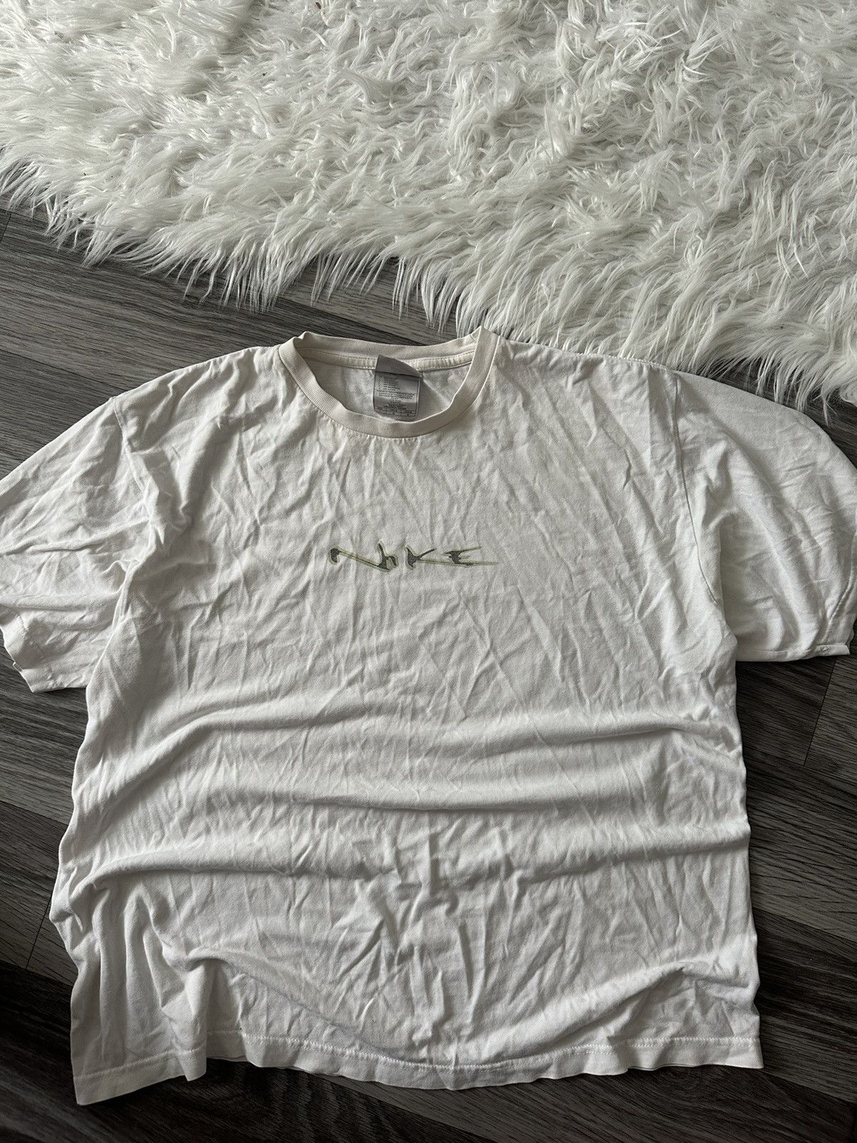 Nike Nike Vintage Big Logo Graphic Print White T shirt y2k hype Size US L / EU 52-54 / 3 - 2 Thumbnail