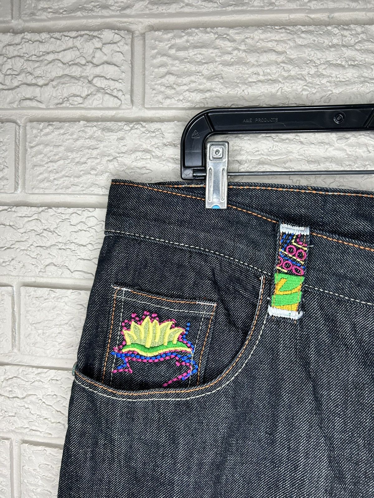 Coogi Vintage Coogi Embroidered Baggy Denim Shorts Rare Size US 38 / EU 54 - 8 Thumbnail