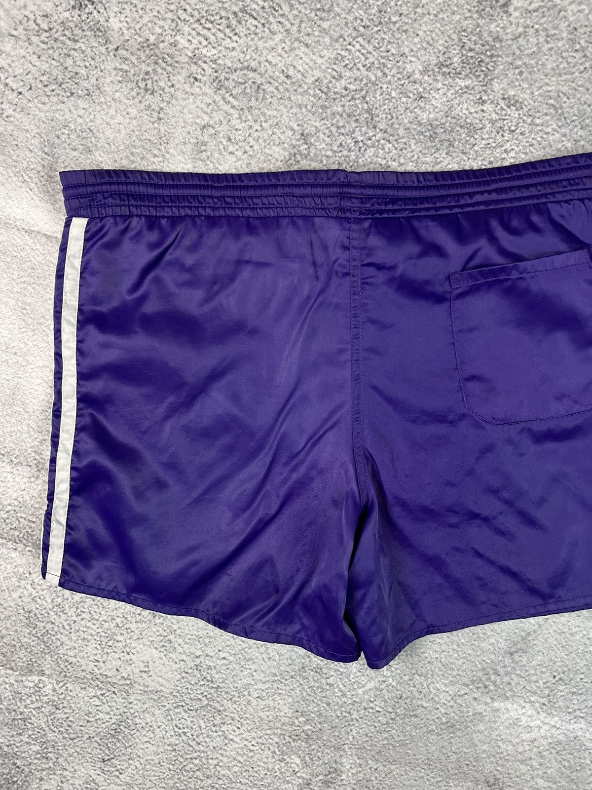 Adidas × Vintage Vintage Adidas classic shorts Size US 30 / EU 46 - 6 Thumbnail