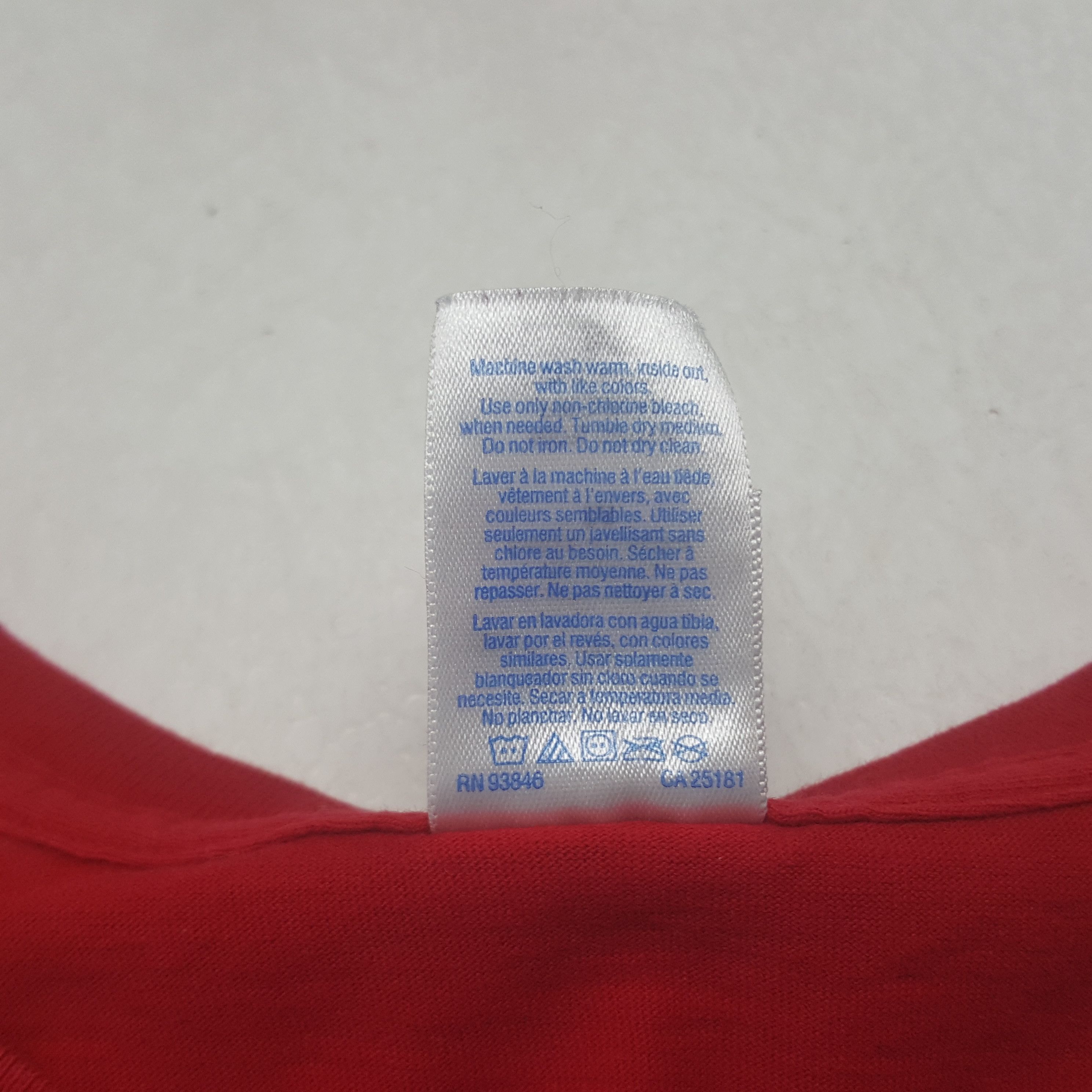 Other Vintage Taylor Swift RED Tshirt Size US M / EU 48-50 / 2 - 5 Thumbnail