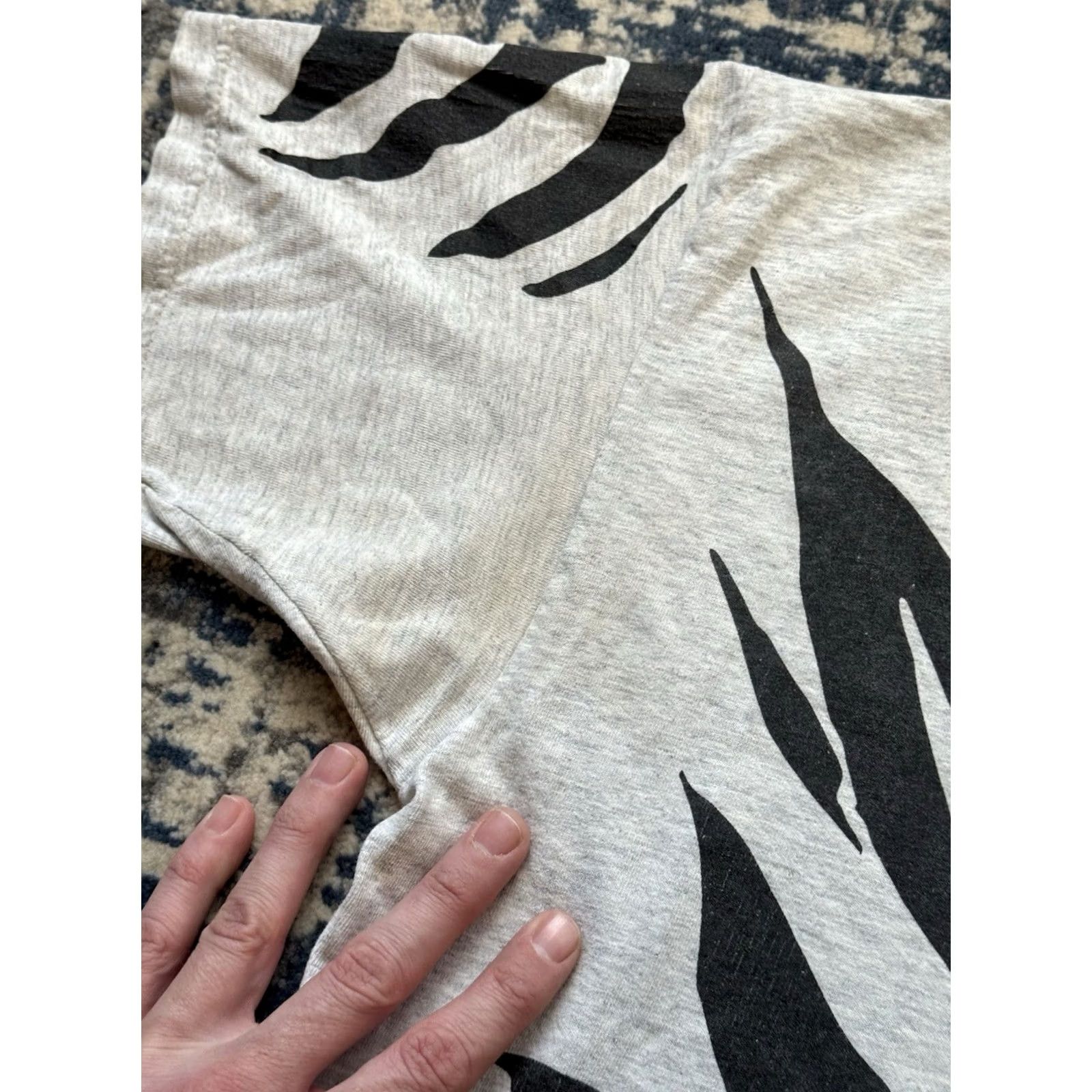 Lee VINTAGE Ted Nugent Bow Hunting Forever Zebra Stripe T Shirt Sz L Rock Band Shirt Men 90s Cotton Gray Short Sleeve Crew Neck Logo Size US L / EU 52-54 / 3 - 5 Thumbnail