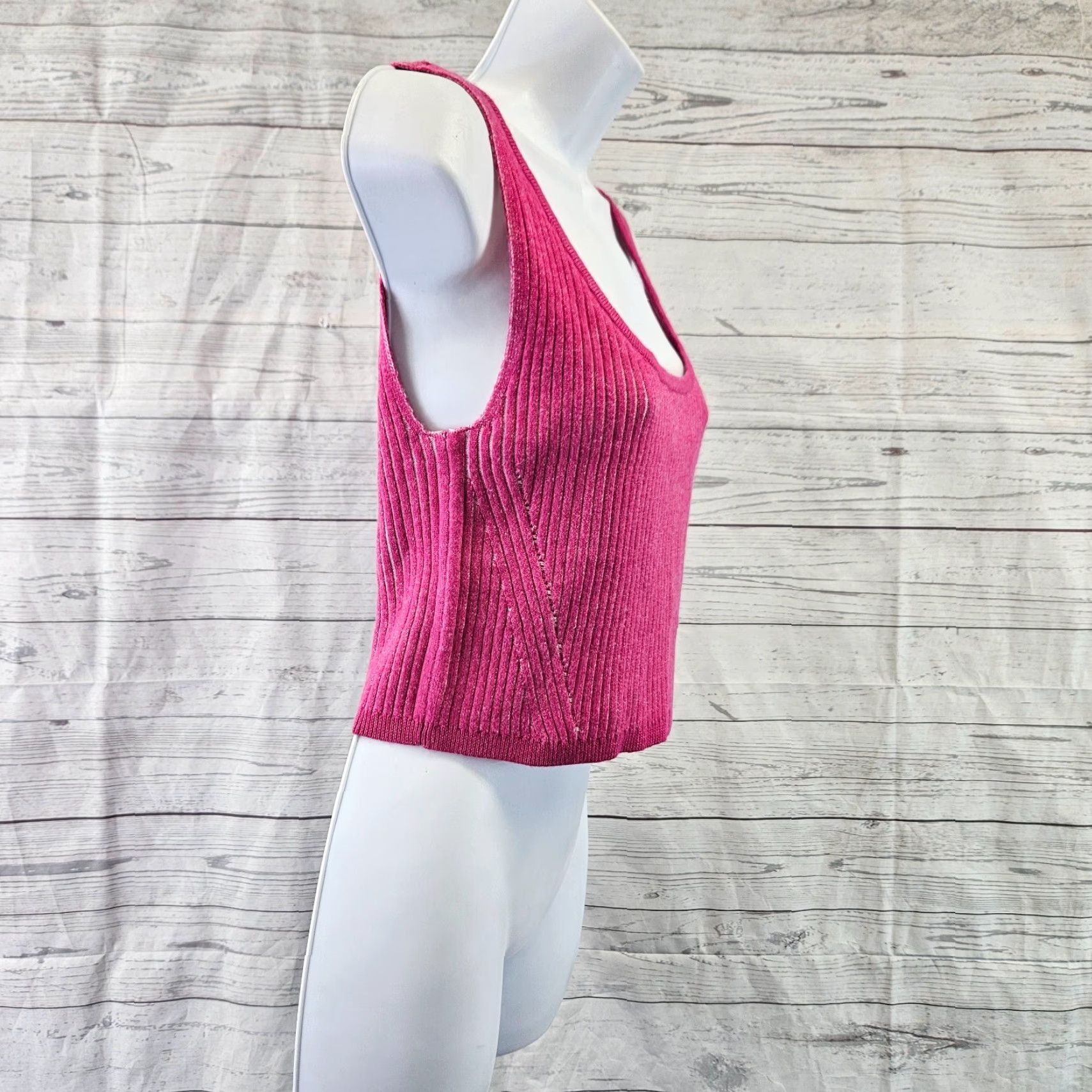 Vintage Wild Fable Womens Knit Crop Top Sz Large Pink Ribbed Scoop Neck Sleeveless Tank Cropped Size L / US 10 / IT 46 - 2 Thumbnail