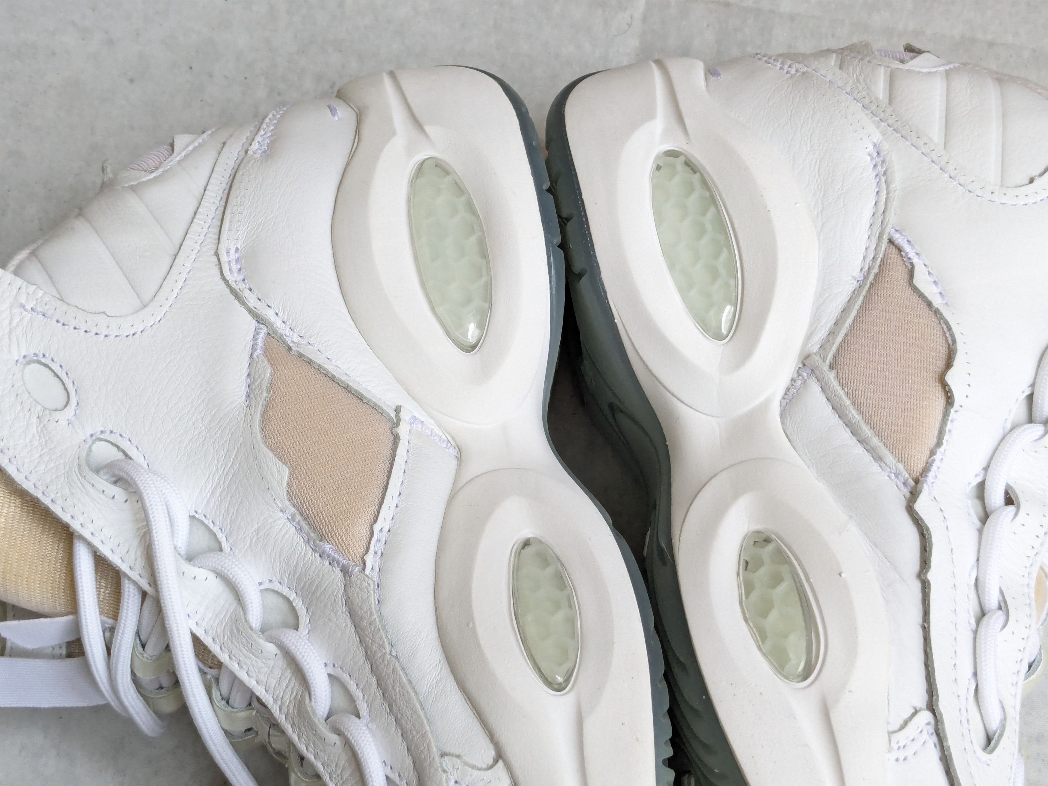 Maison Margiela × Reebok Maison Margiela Reebok Question White 9 High Tops Leather Size US 9 / EU 42 - 14 Thumbnail