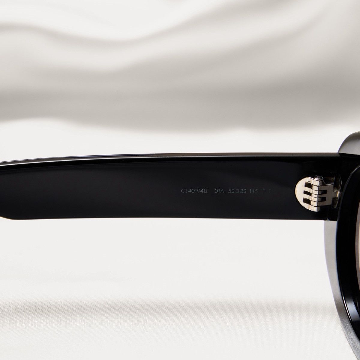 Celine CELINE CL40194U 01A SUNGLASSES Size ONE SIZE - 5 Thumbnail