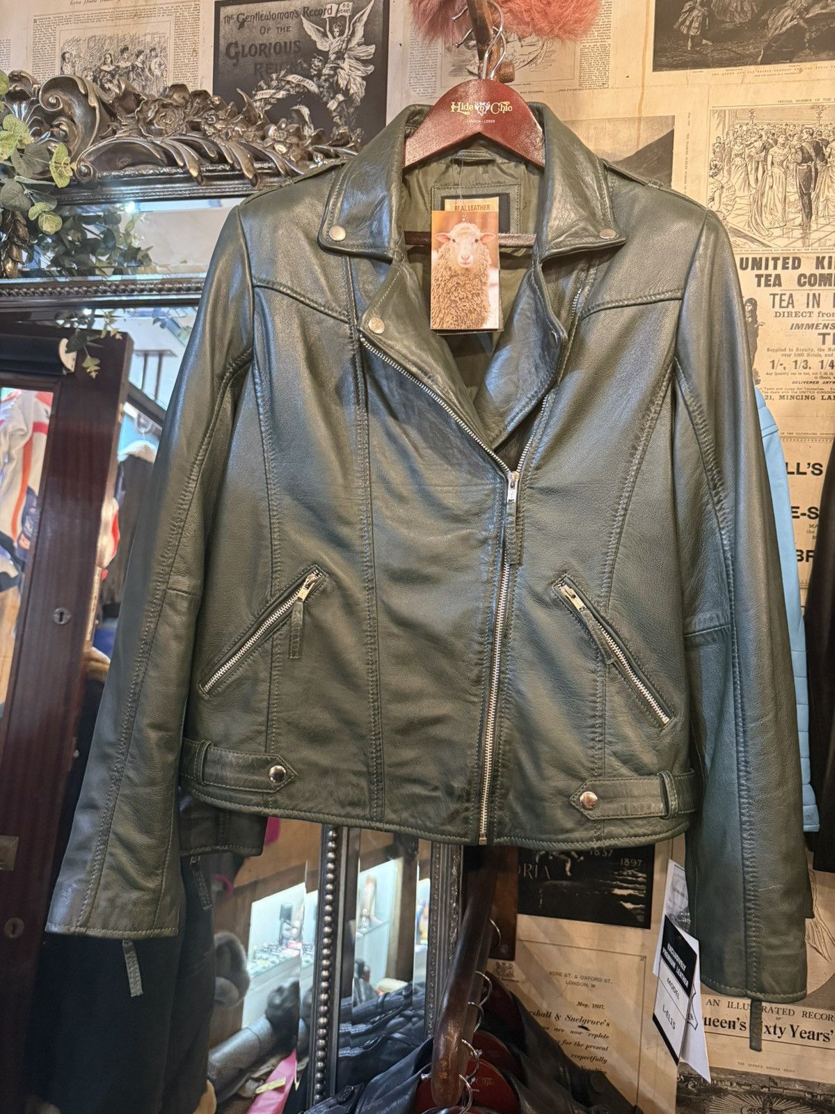 Handmade Premium Green Real Leather Biker Jacket – Timeless Style Size US XS / EU 42 / 0 - 1 Thumbnail