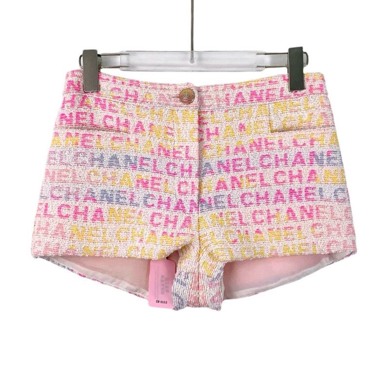 Chanel Chanel Pink logo jacquard full-print tweed casual shorts 25 Size 42" / US 20 - 1 Thumbnail