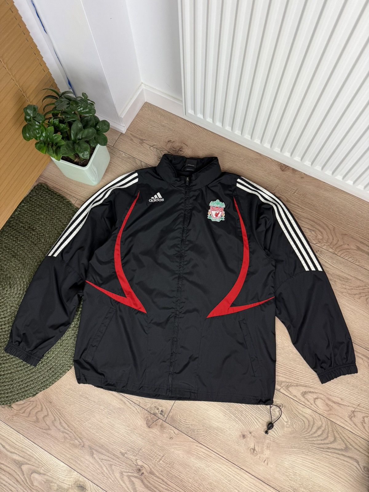Adidas VINTAGE ADIDAS X LIVERPOOL JACKET Size US L / EU 52-54 / 3 - 1 Thumbnail