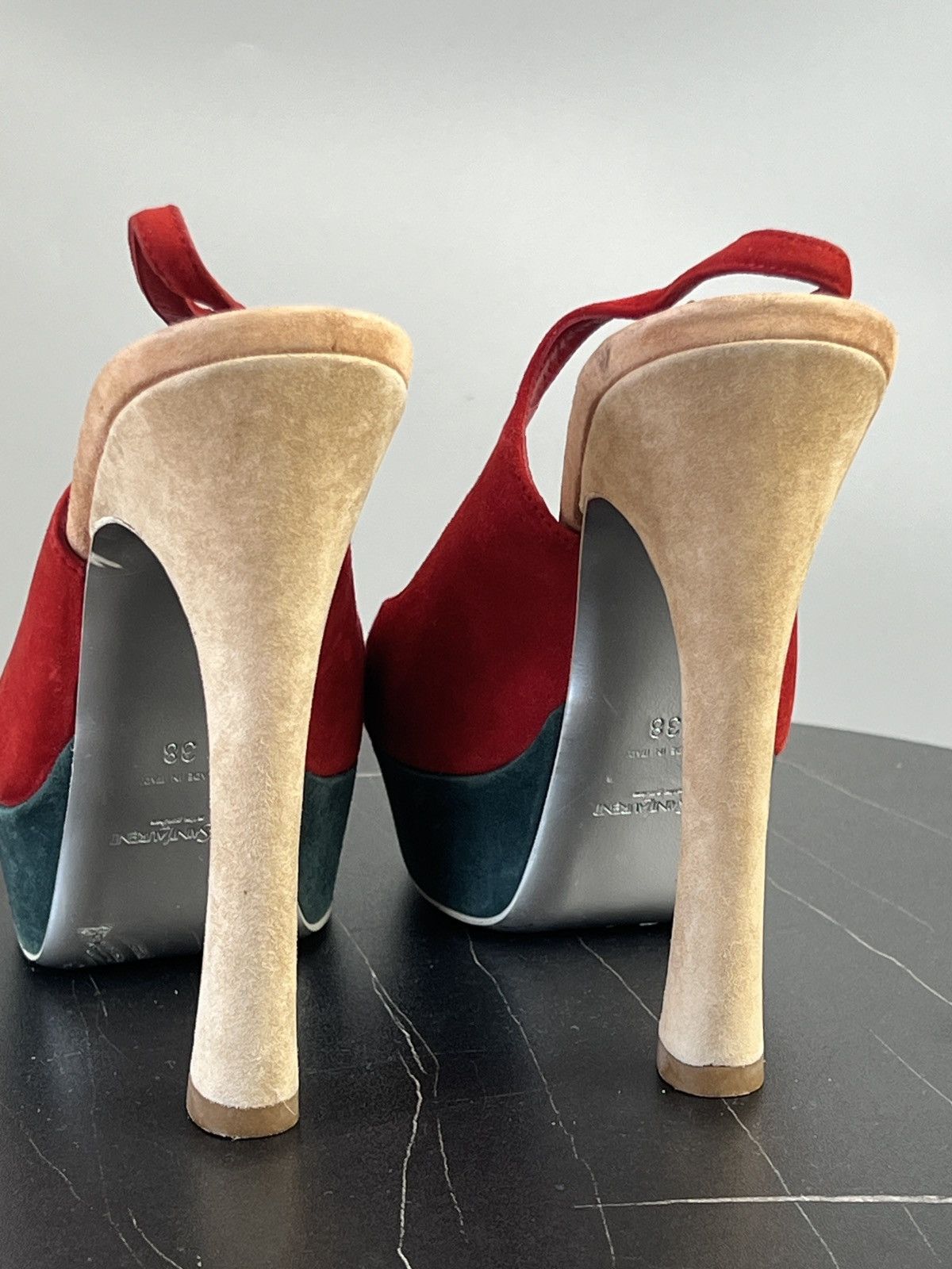 Yves Saint Laurent Yves Saint Laurent Rive Gauche Suede Platform Pumps (Y0498) Size US 8 / IT 38 - 6 Thumbnail