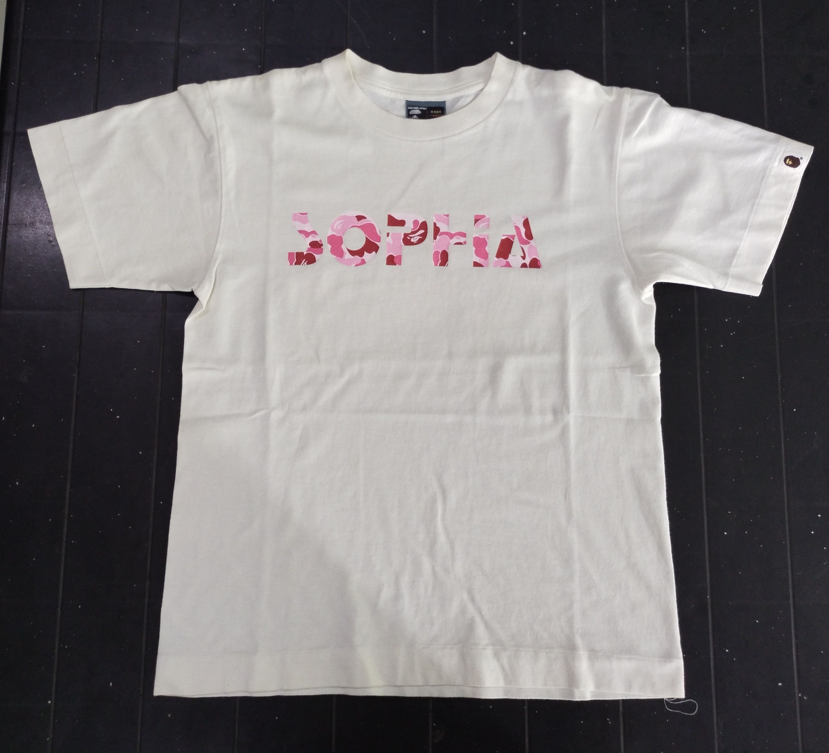 Bape Vintage Sophia Tour The Theory Of Evolution Tee Size US S / EU 44-46 / 1 - 1 Thumbnail