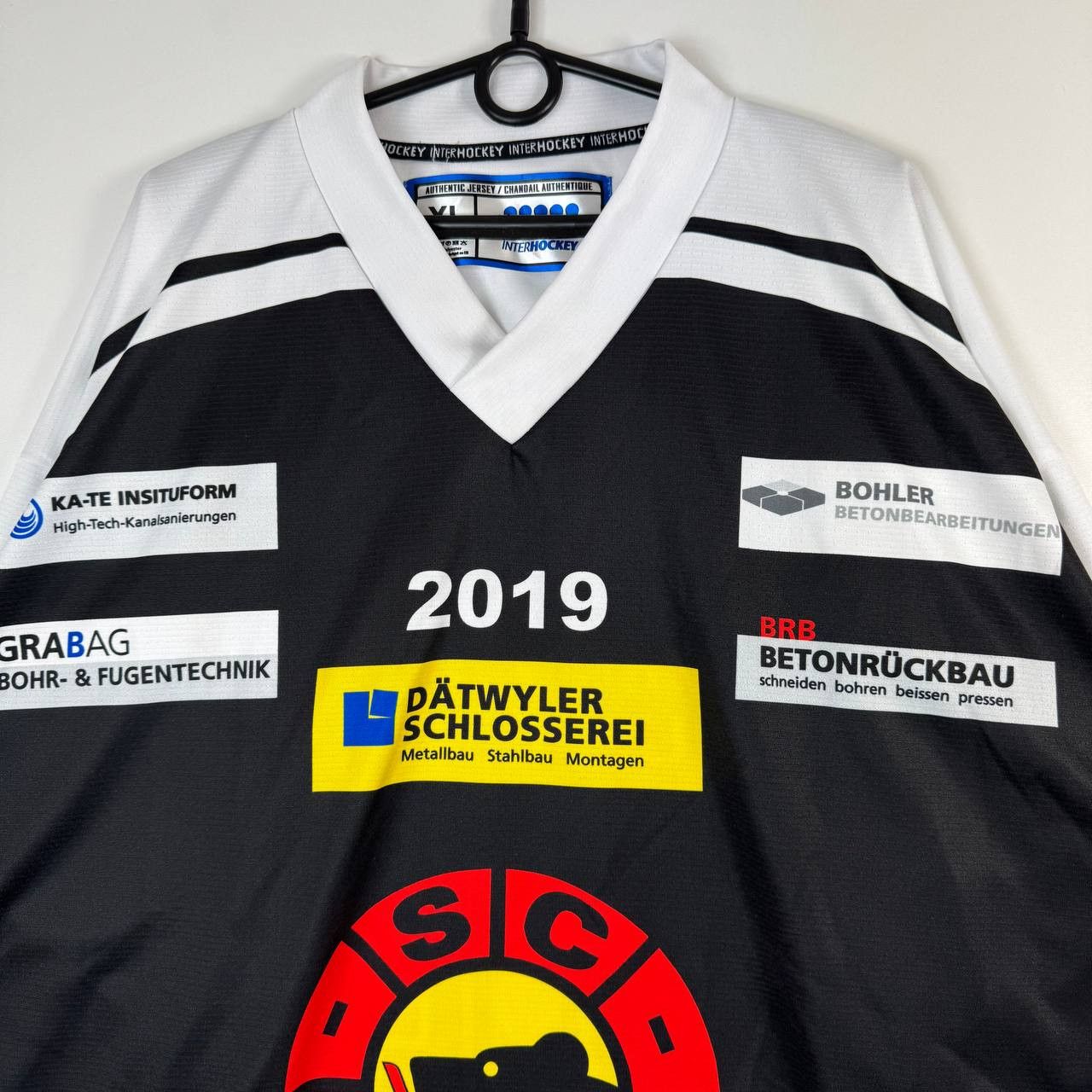 Other SC Bern 2019 Ice Hockey Jersey Sponsor Logos Mens Size XL Size US XL / EU 56 / 4 - 3 Thumbnail