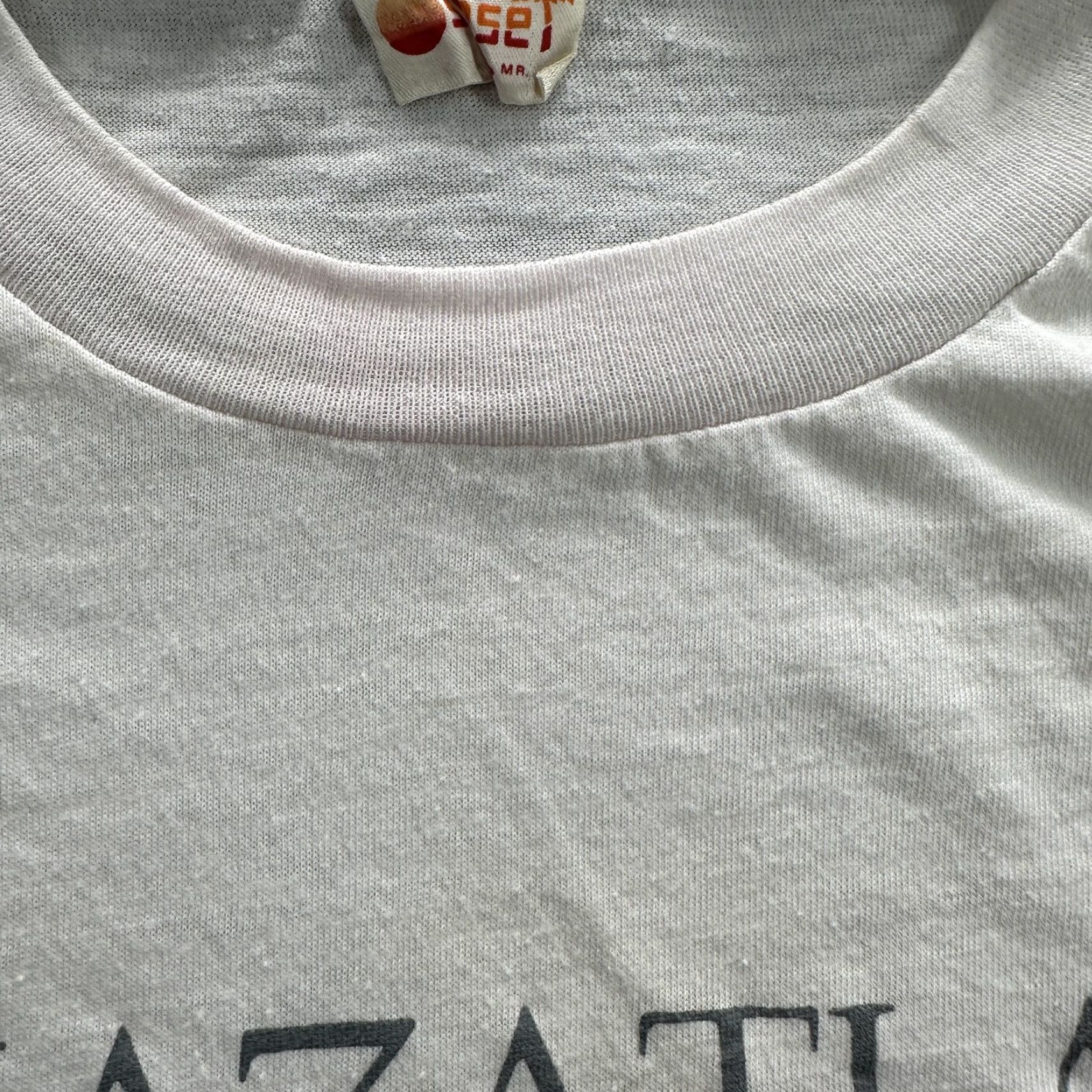 Vintage VINTAGE Sunset Mazatlan White Parrot Graphic 80s Mexico Tee Shirt Mens Medium 80s Parrot Graphic Sunset Souvenir Mexico Tour Shirt Mens Size US L / EU 52-54 / 3 - 7 Thumbnail