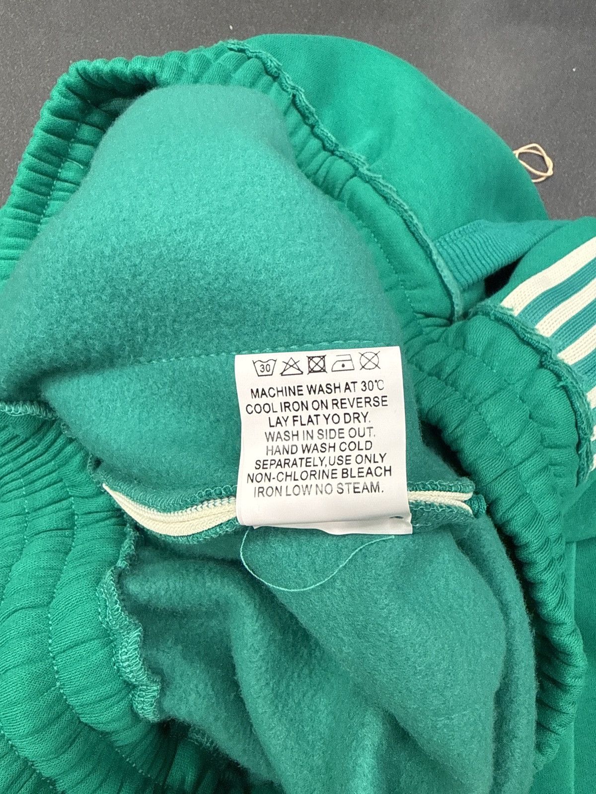 The GV Gallery The GVGallery Raspberry Hills Lil Leon Scrunch Sweatpants Size US 32 / EU 48 - 5 Thumbnail