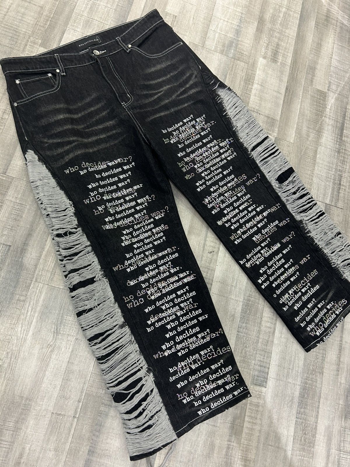 Who Decides War Who Decides War Ultra Flare Scripture Jeans Size US 36 / EU 52 - 2 Thumbnail