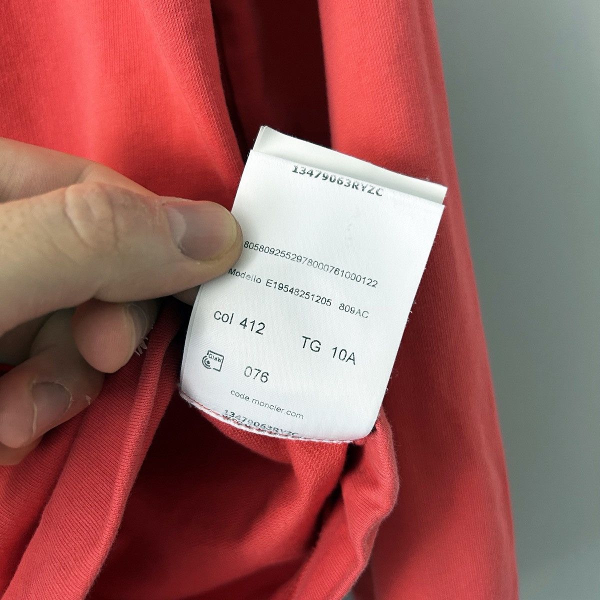 Moncler Moncler red coral girl hoodie size 10 anna 140cm Size XXS / US 00 / IT 34 - 8 Thumbnail