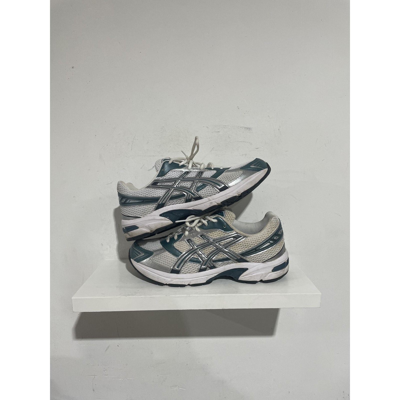 Asics ASICS GEL 1130 WHITE DARK NEPTUNE SIZE 9.5 PREOWNED Size US 9.5 / EU 42-43 - 1 Thumbnail
