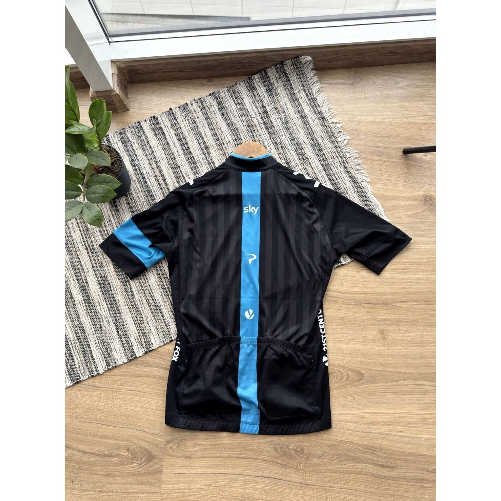 Rapha VINTAGE Rapha Team Sky Cycling Jersey Zip Shirt Mens M Black Jersey Logo 90s City Classic Designer Streetwear Cycling Sport T-Shirt Mens Size US M / EU 48-50 / 2 - 3 Thumbnail