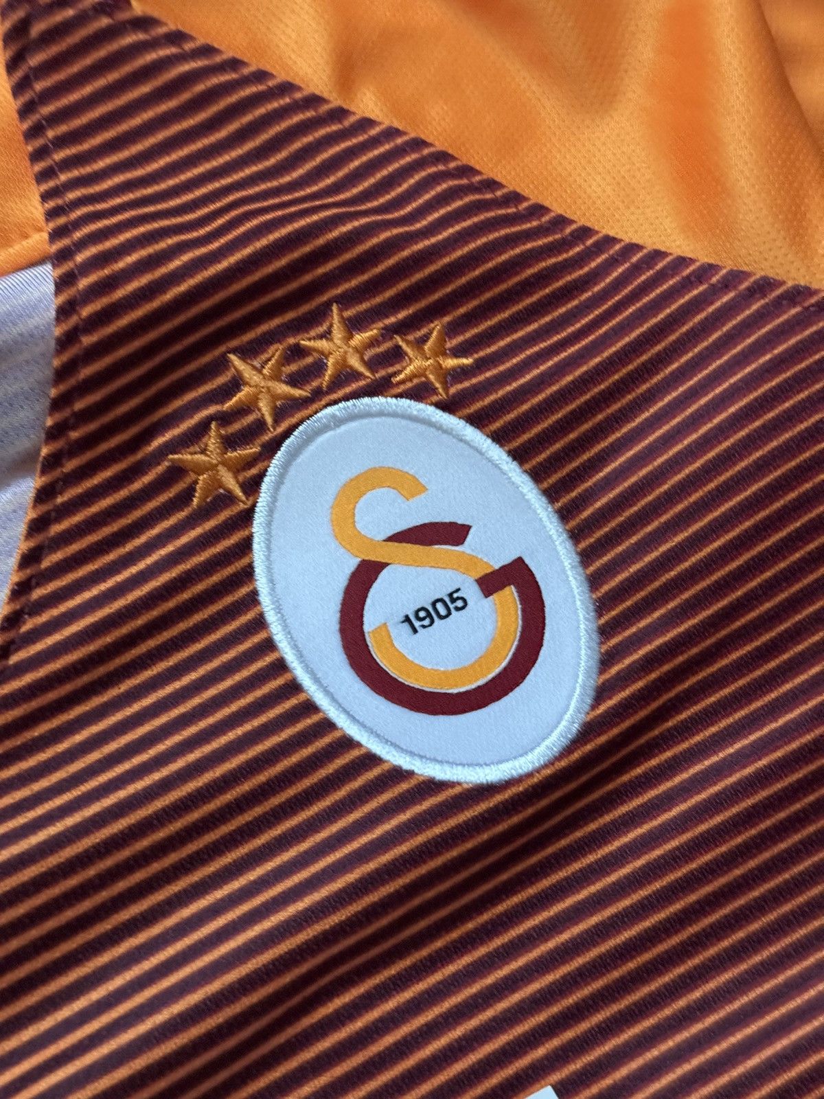 Nike × Vintage Nike galatasaray Wmns XS home jersey tee T-shirt 777112-630 Size XS / US 0-2 / IT 36-38 - 8 Thumbnail