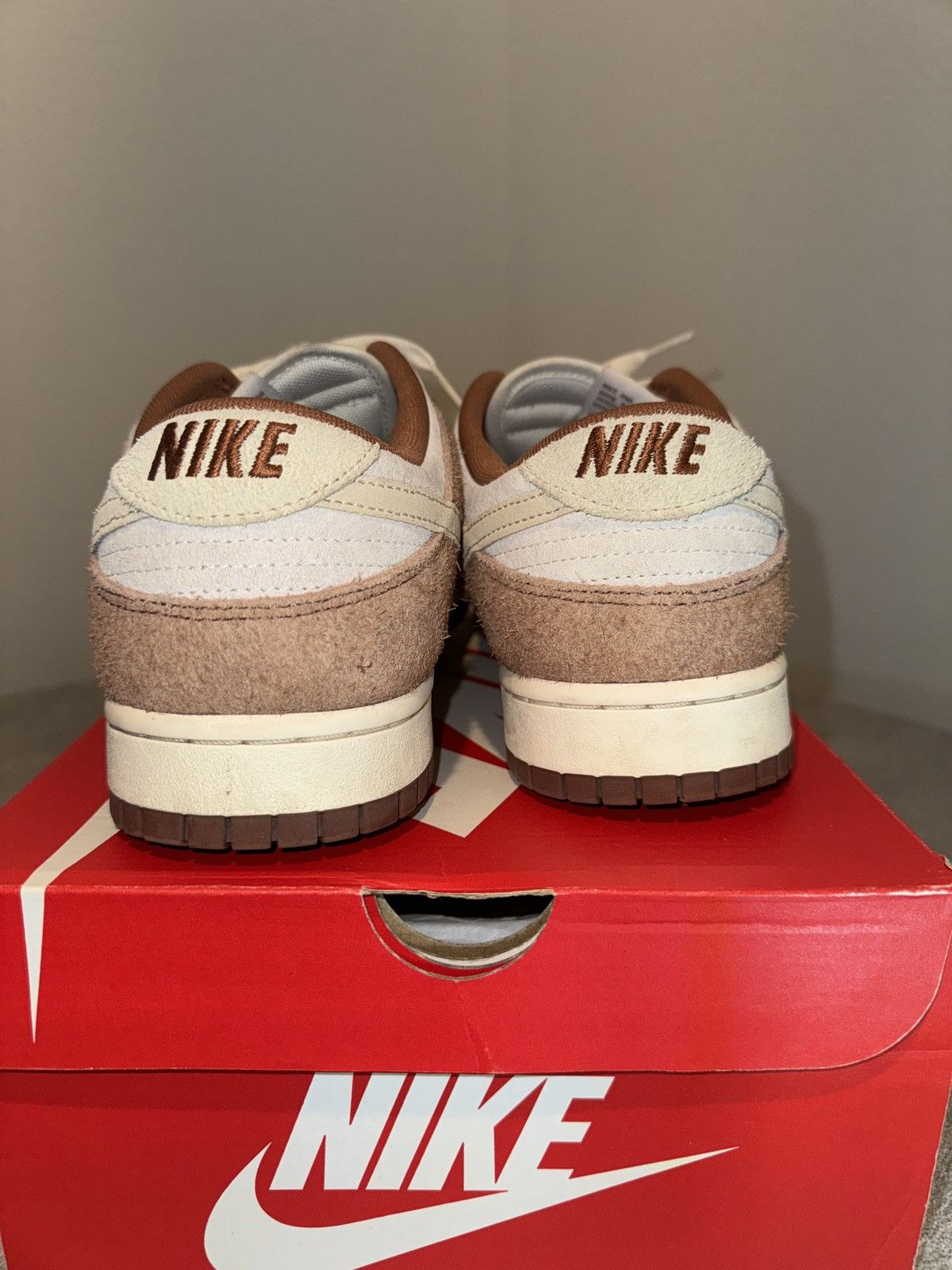 Nike Nike Medium Curry Dunks Size US 12 / EU 45 - 6 Thumbnail