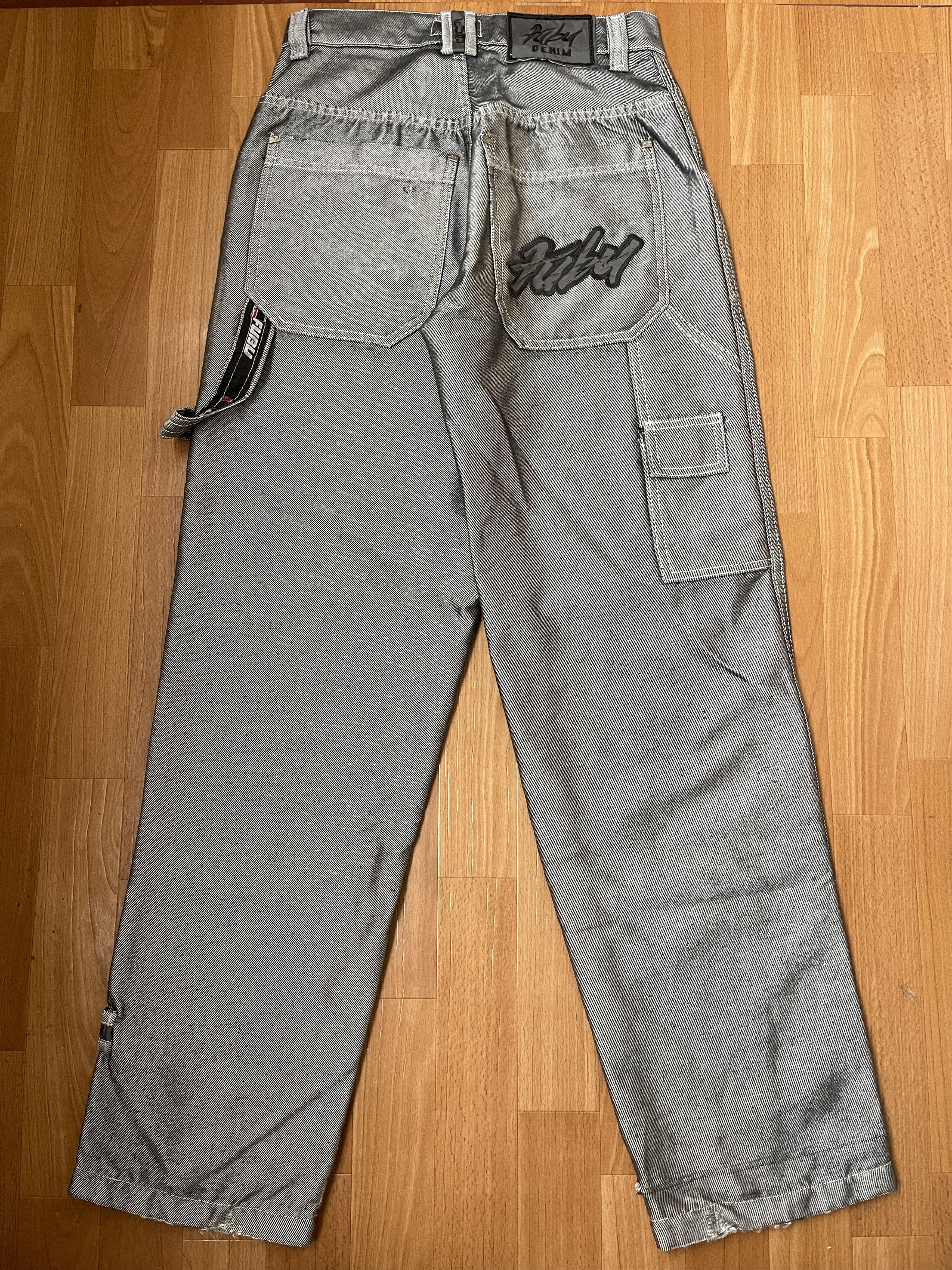 Fubu FUBU jeans shiny vintage baggy jeans silver metallic size 28 Size US 28 / EU 44 - 2 Thumbnail