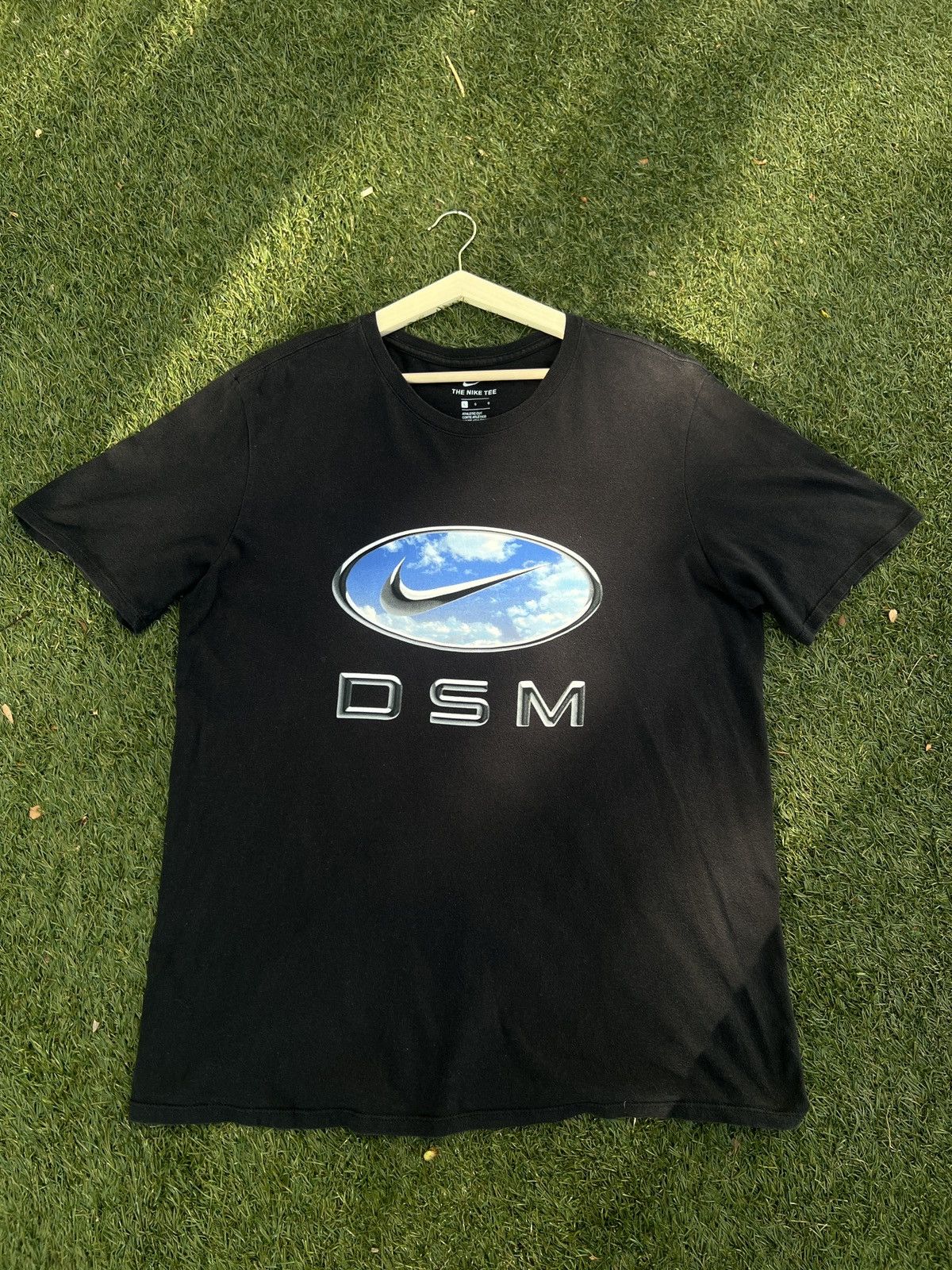 Dover Street Market × Nike Nike DSM Future Window T-Shirt Size US L / EU 52-54 / 3 - 2 Thumbnail