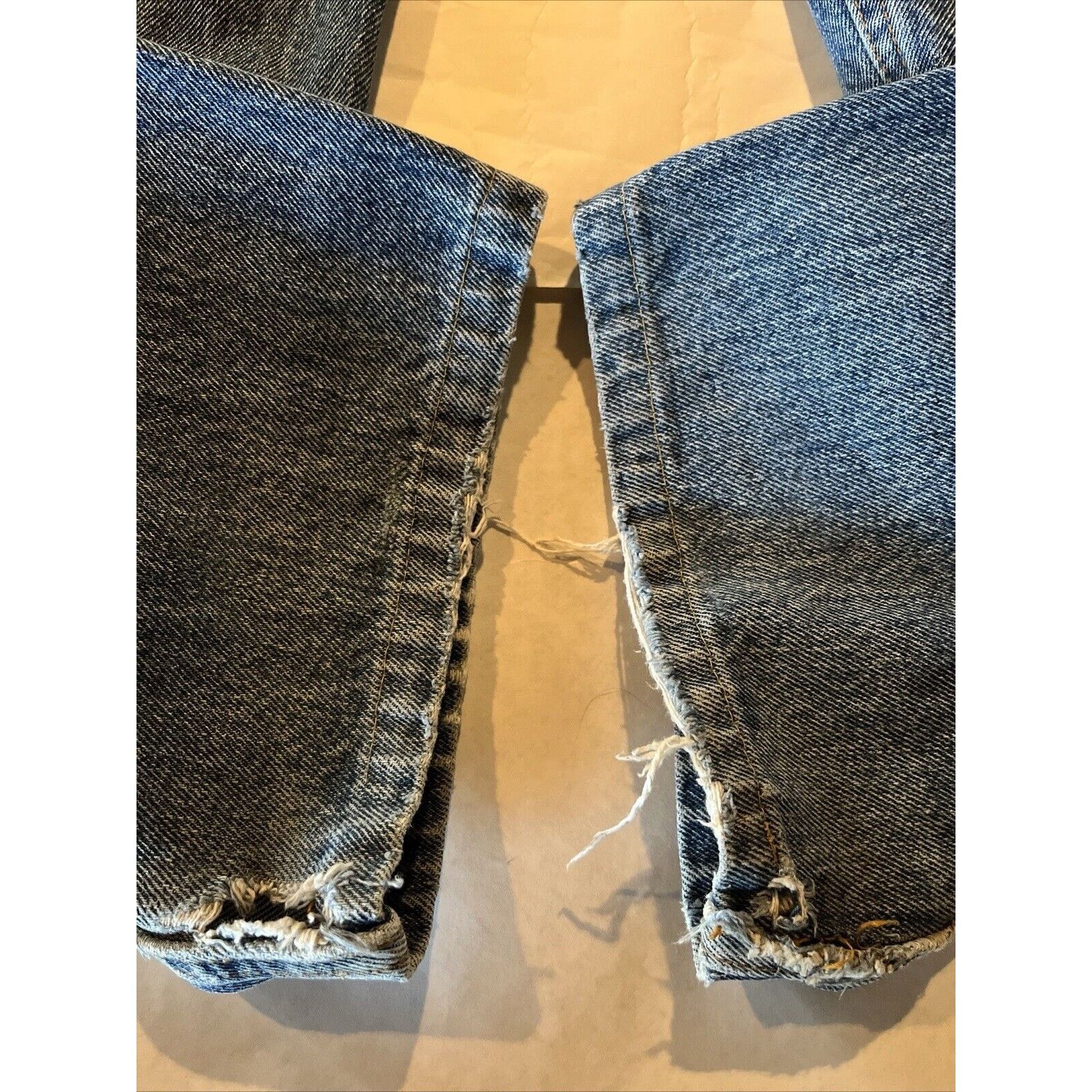 Levi's Levi’s 550 Mens 33x27 Relaxed Straight Leg Denim Jeans Blue Size US 33 - 8 Thumbnail