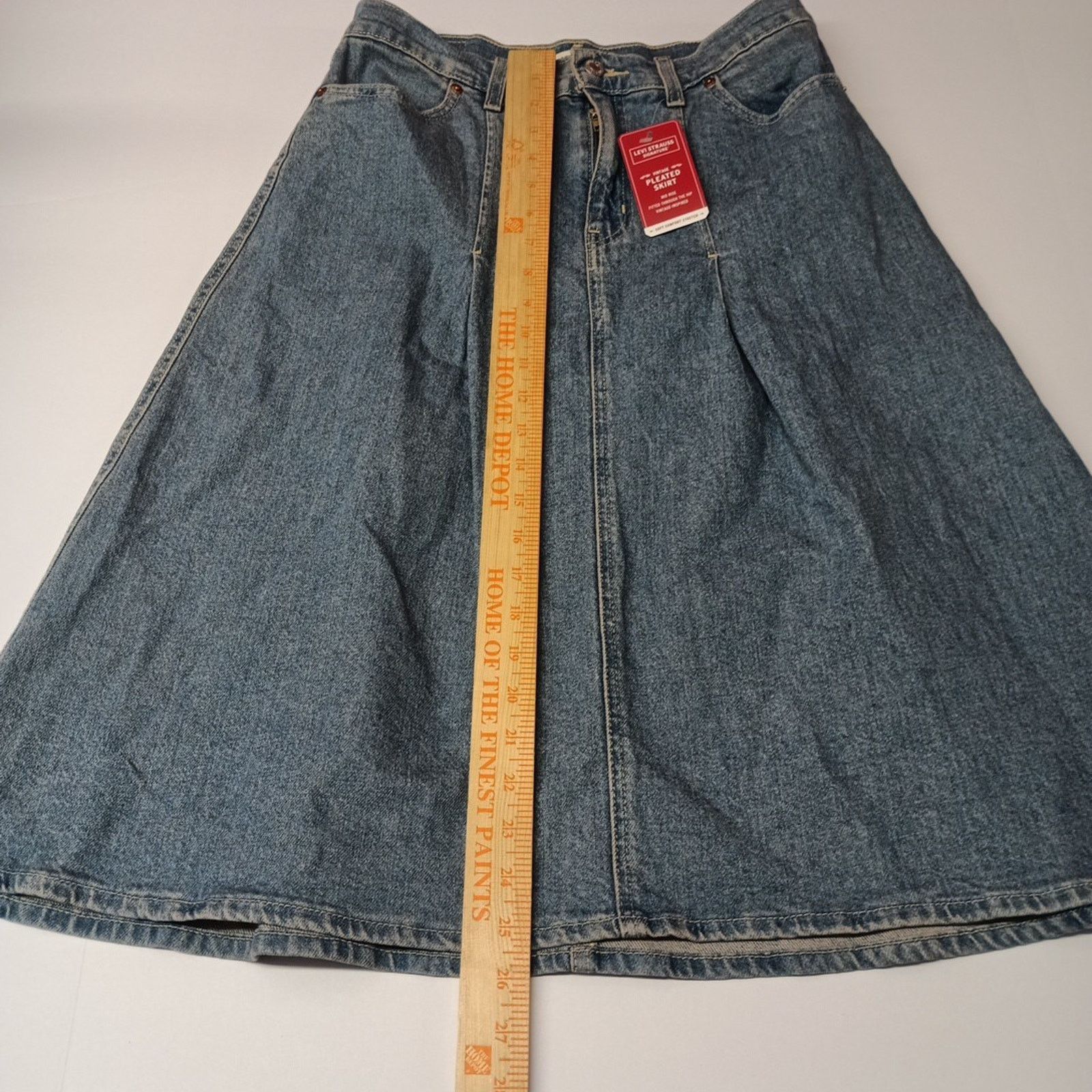 Levi's Levi Strauss Blue Denim Pleated Skirt Women's Size 2 W26 Size 26" / US 2 / IT 38 - 2 Thumbnail