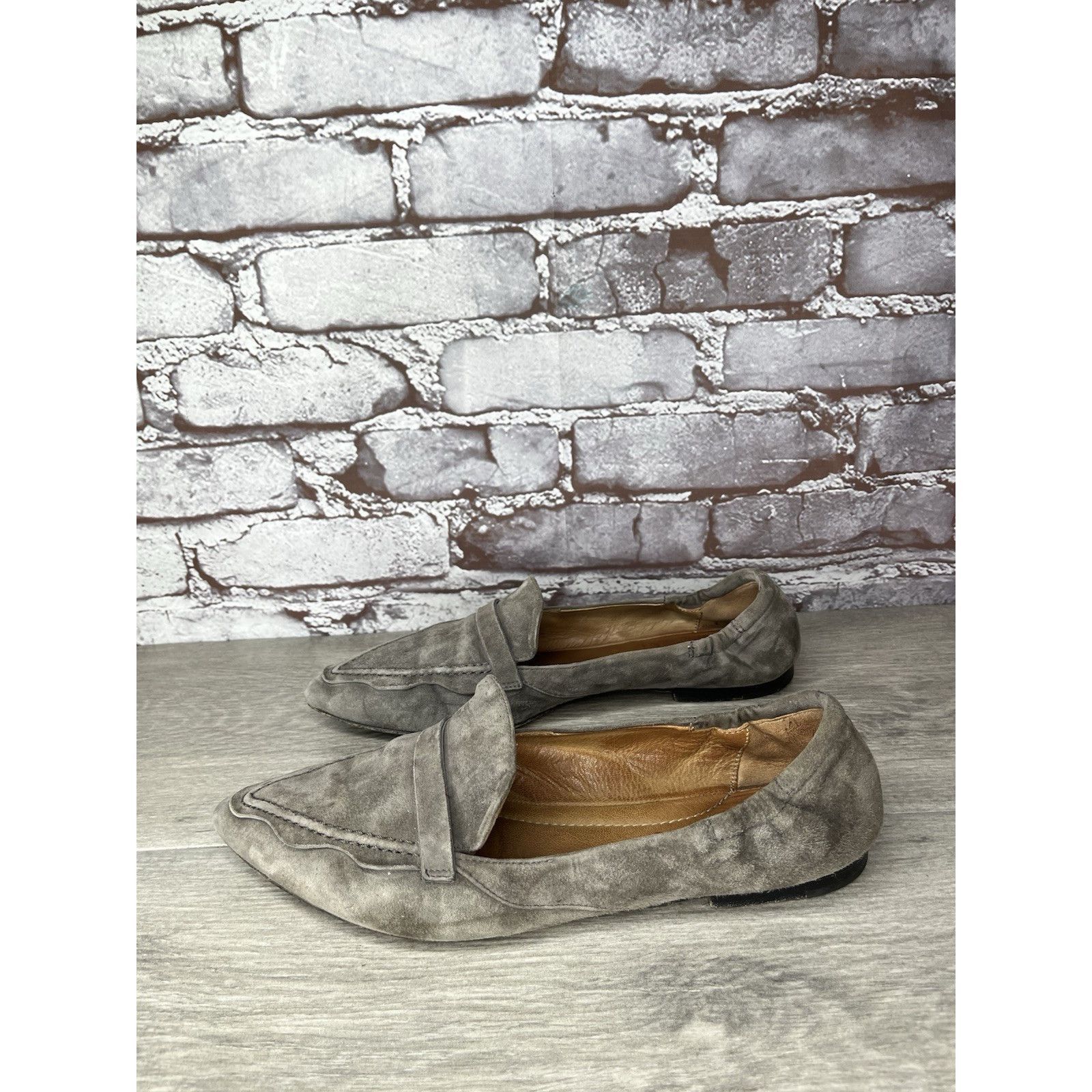 gomme Pomme D’or Gray Suede Leather Pointed Toe Ballet Flats Women Size US 7.5 / IT 37.5 - 16 Thumbnail
