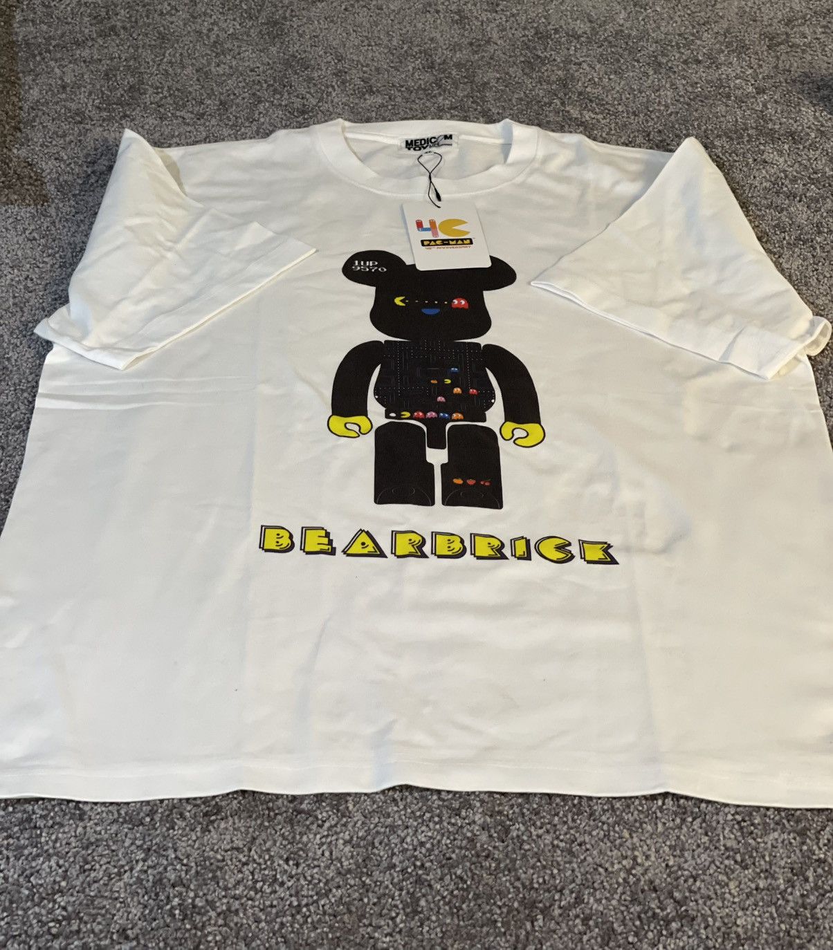 Medicom Toy BE@RBRICK X Pac Man 40th Anniversary T-Shirt White XL NWT Size US XL / EU 56 / 4 - 5 Thumbnail