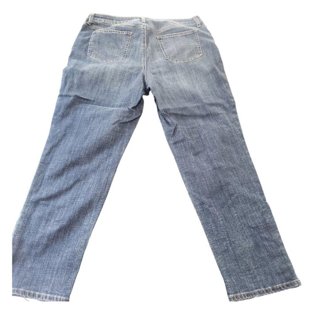 Chicos CT1499 Chico's Girlfriend slim Leg ankle Jean Pearl Detail Size 32" / US 10 / IT 46 - 4 Thumbnail