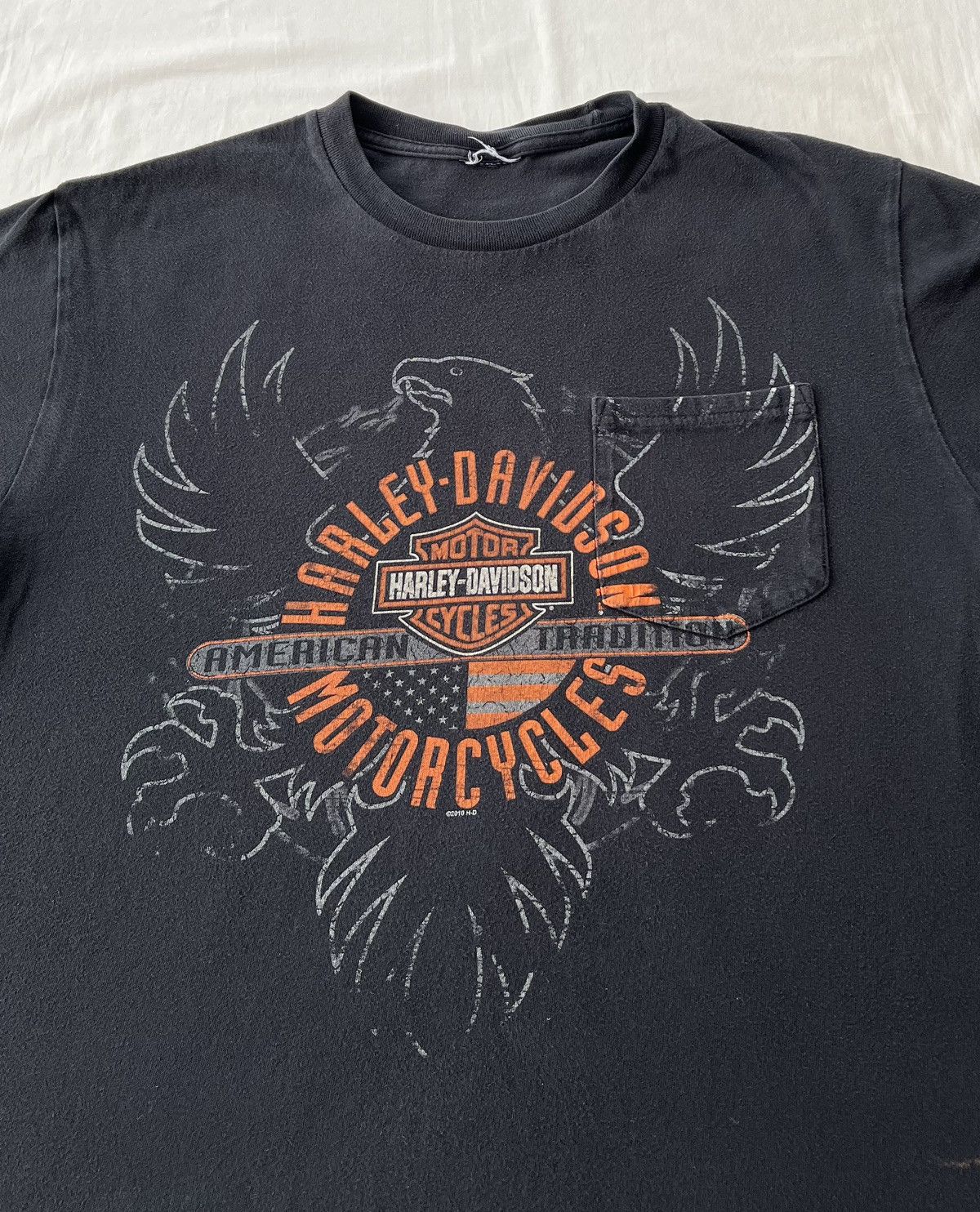 Harley Davidson Vintage 2010 Harley Davidson Eagle Pocket Black T-shirt Size US L / EU 52-54 / 3 - 6 Thumbnail