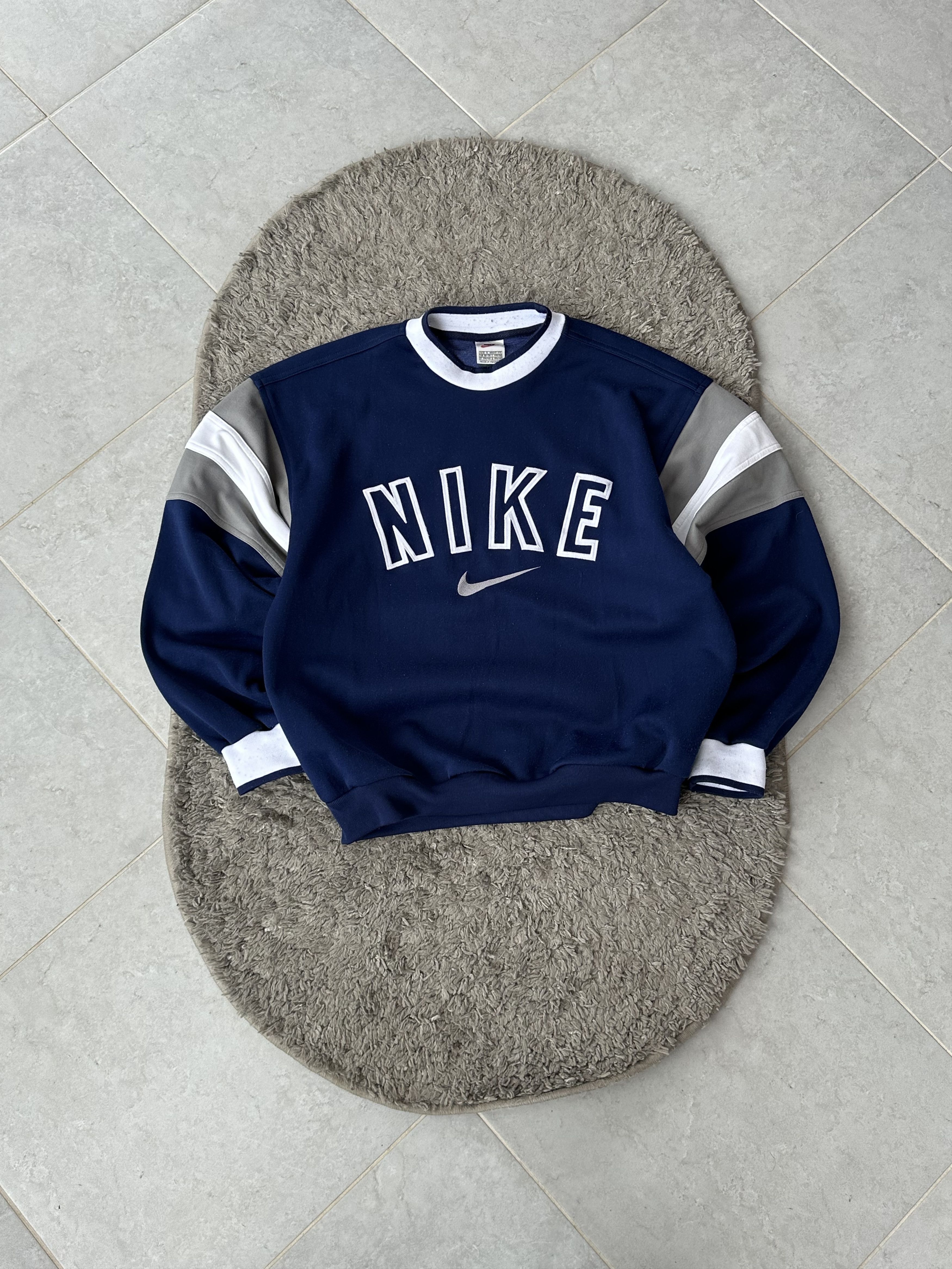 Nike 90s Vintage Sweatshirt Nike Big Logo Center Swoosh Crewneck Size US S / EU 44-46 / 1 - 1 Thumbnail