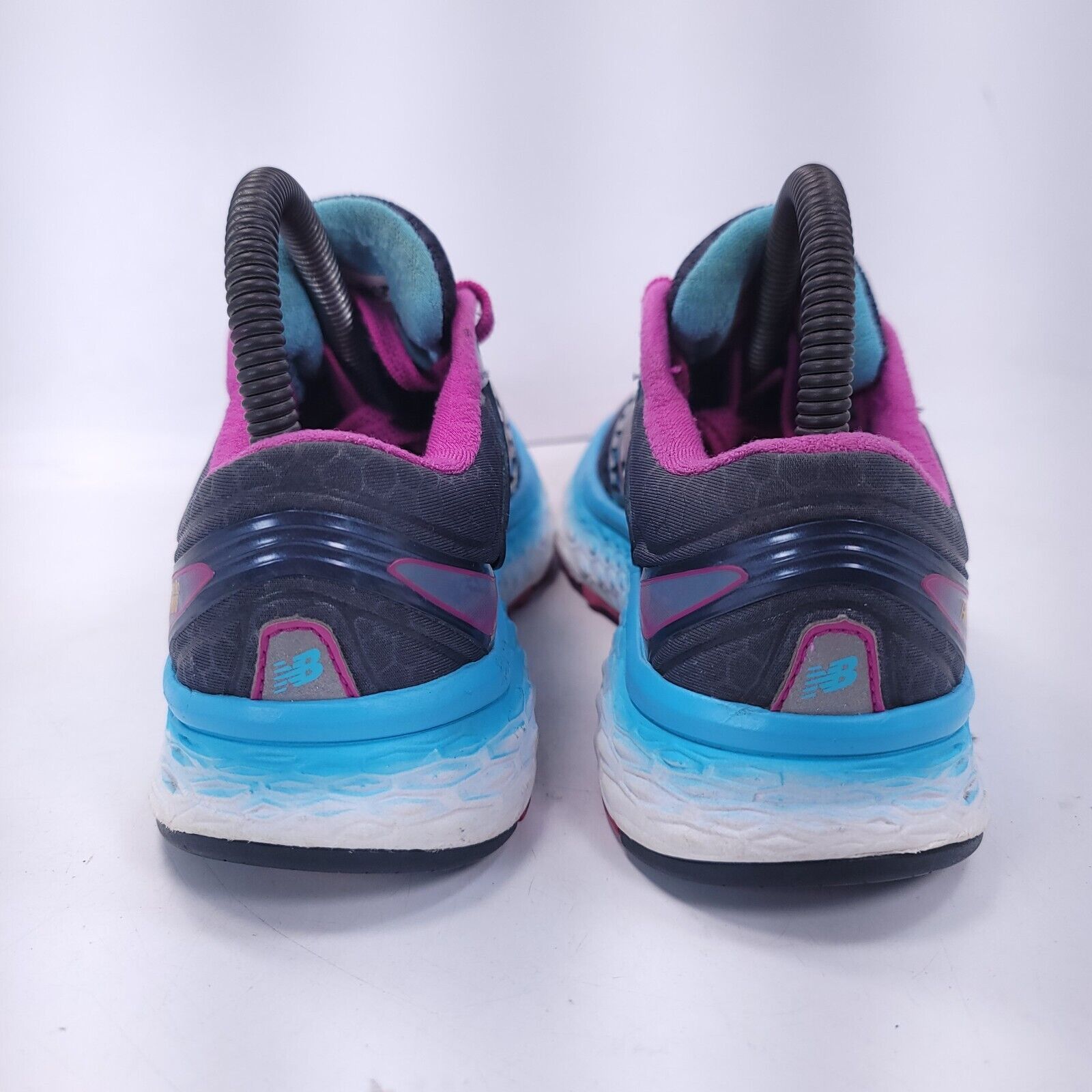 New Balance New Balance 1080 Athletic Shoe Womens Size 6 W1080BP6 Blue Size US 6 / IT 36 - 3 Thumbnail