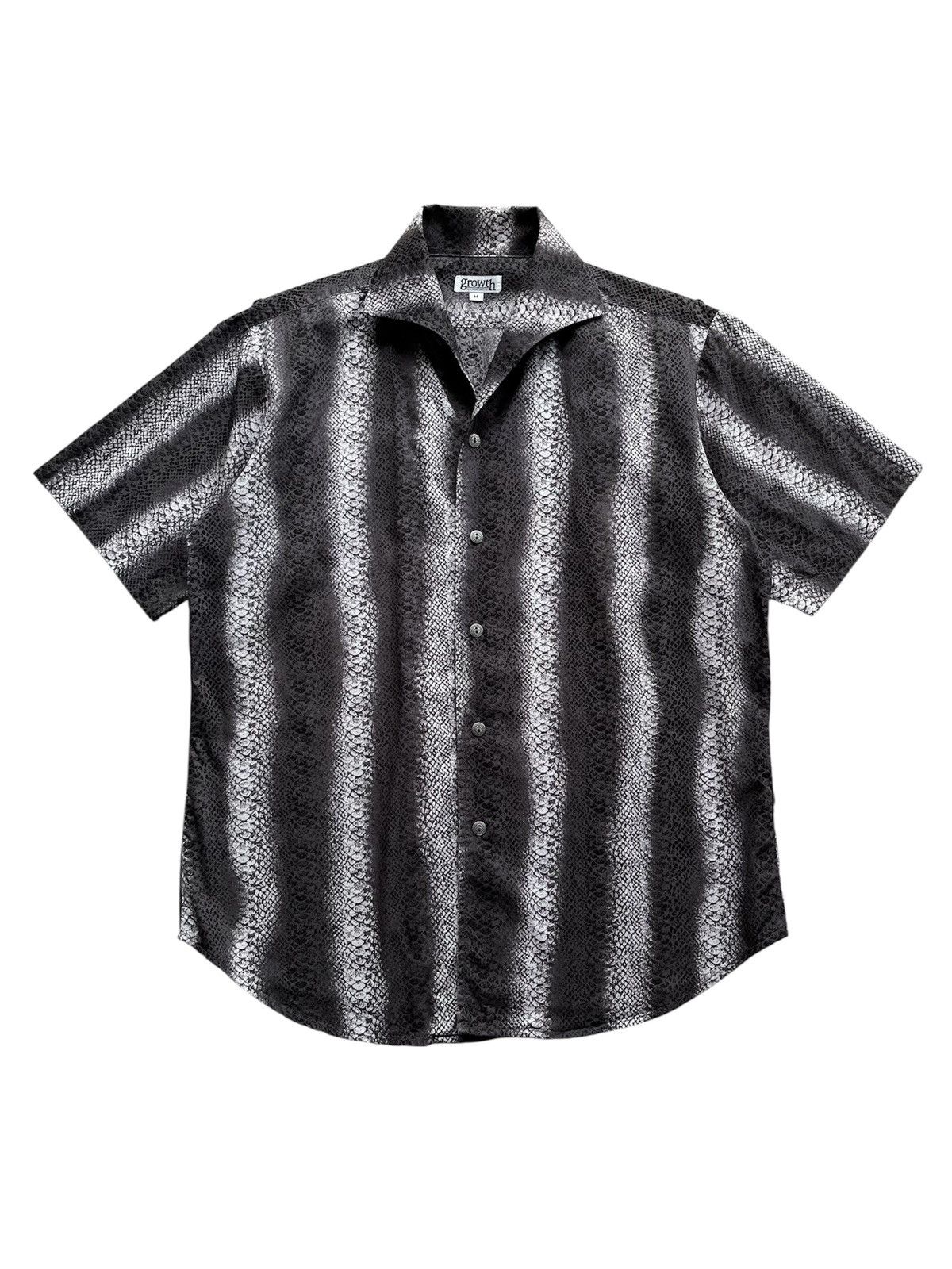 In The Attic In the attic growth snake print shirt punk style Size US M / EU 48-50 / 2 - 1 Thumbnail