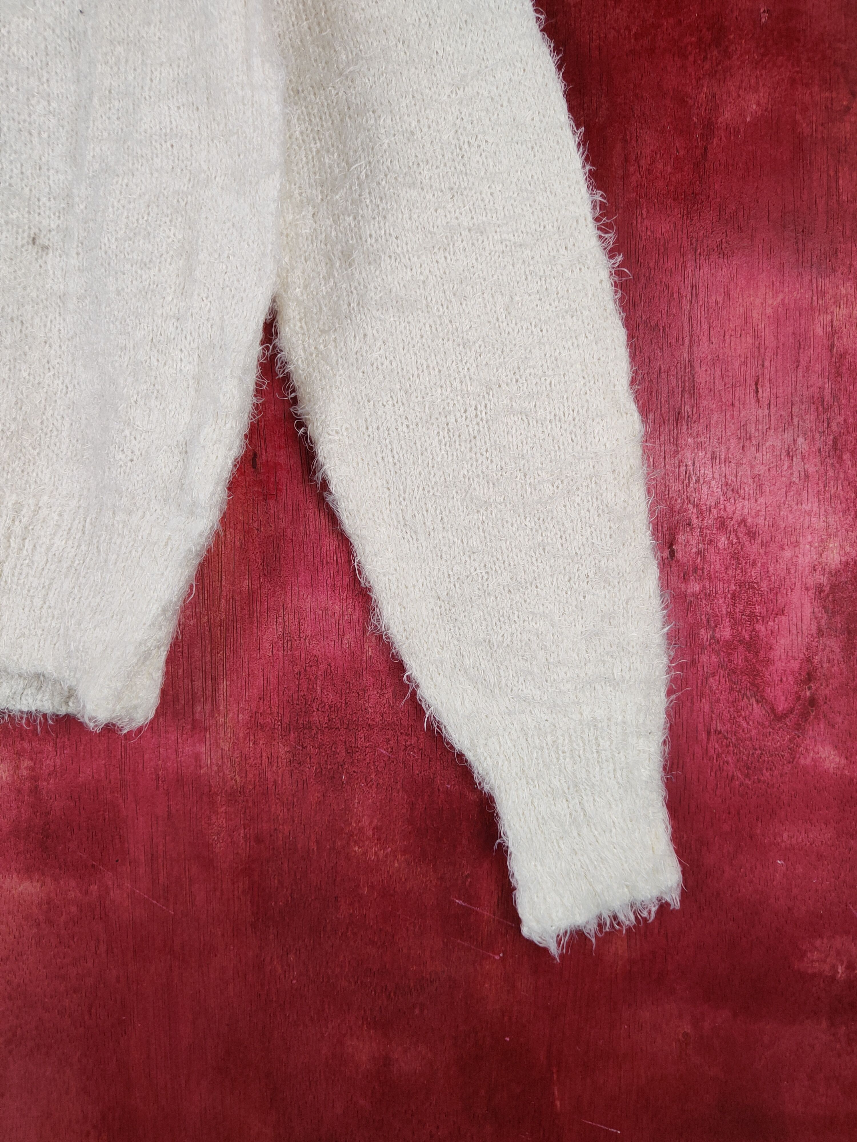 GU × Vintage Avant garde fashion GU Ivory Fur Mohair Knitwear Size S / US 4 / IT 40 - 6 Thumbnail