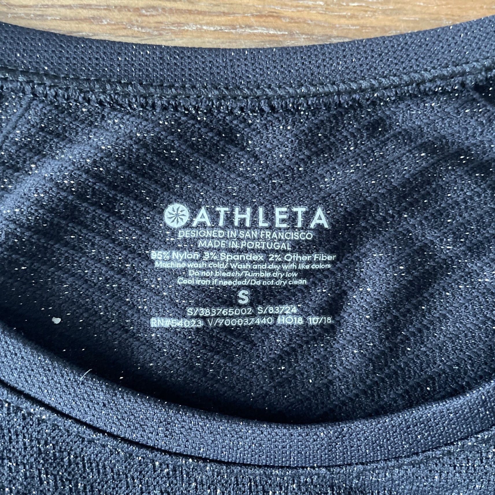 Athleta Athleta Flurry Shine Base Layer Top Womens Small Black Glitter Shiny Long Sleeve Athletic Gym & Training Size S / US 4 / IT 40 - 3 Thumbnail