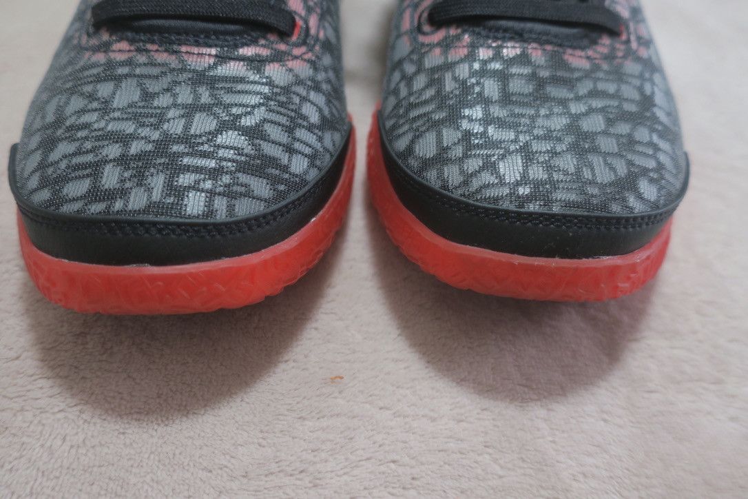 Nike Nike Zoom Lebron NXXT Gen x Faze Clan DR8784-001 Size US 9.5 / EU 42-43 - 3 Thumbnail