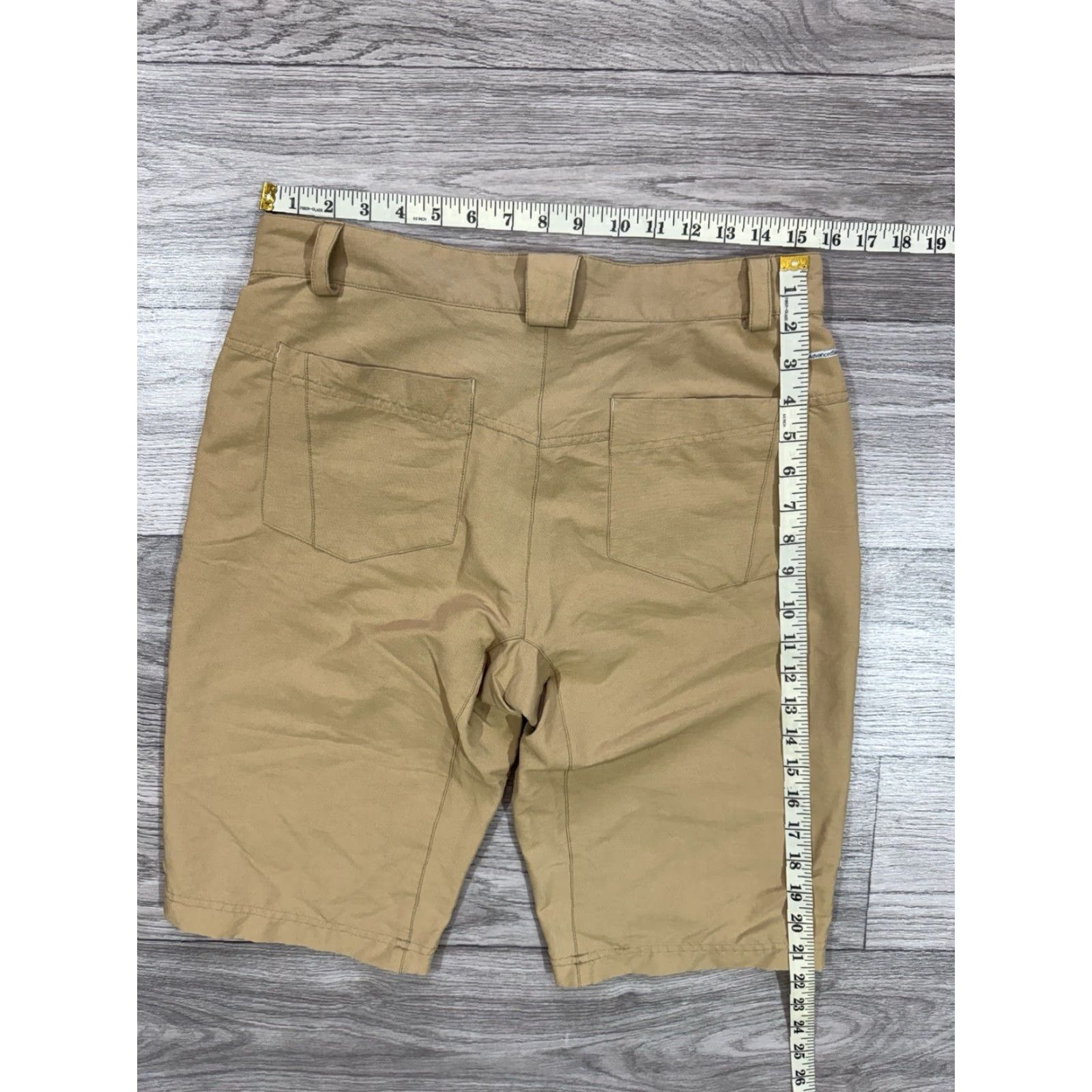 Salomon VINTAGE Salomon Outdoor Hiking Shorts Men Regular 32 Beige Outdoor Athletic 90s? Size US 32 / EU 48 - 3 Thumbnail